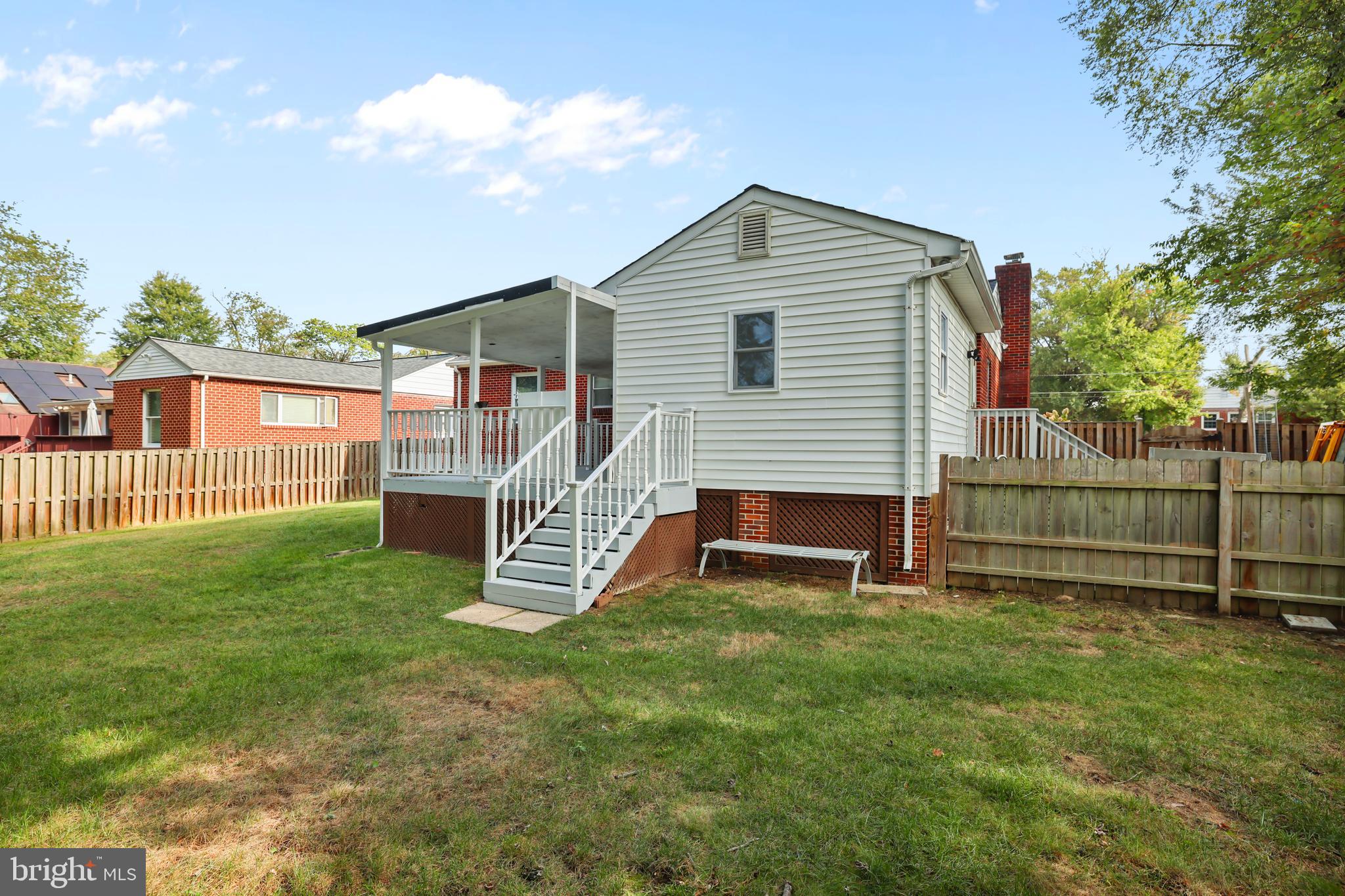 BURNT MILLS KNOLLS - Residential Lease