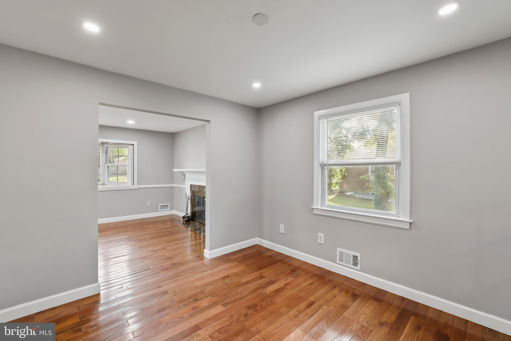 BURNT MILLS KNOLLS - Residential Lease