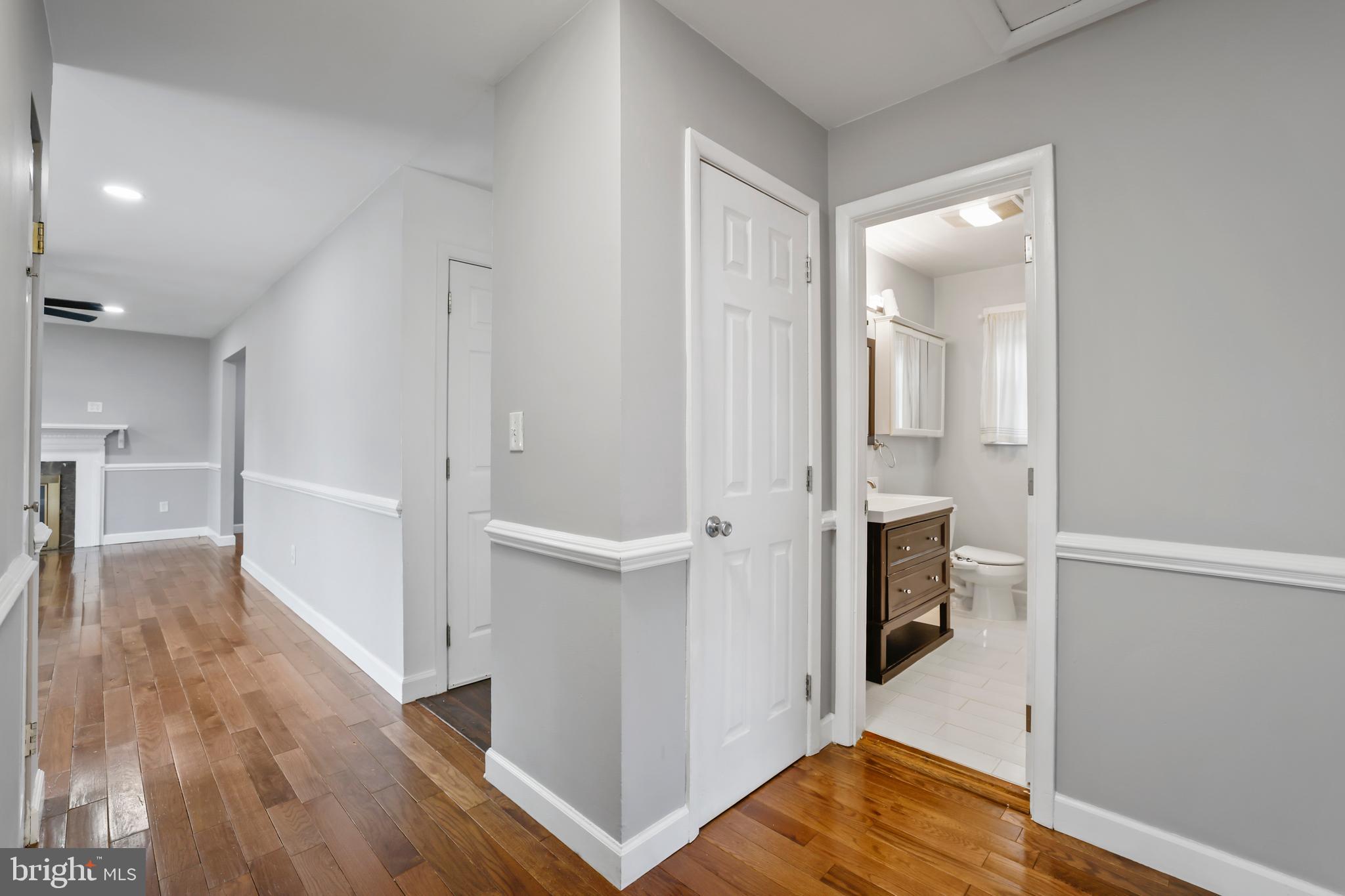 BURNT MILLS KNOLLS - Residential Lease