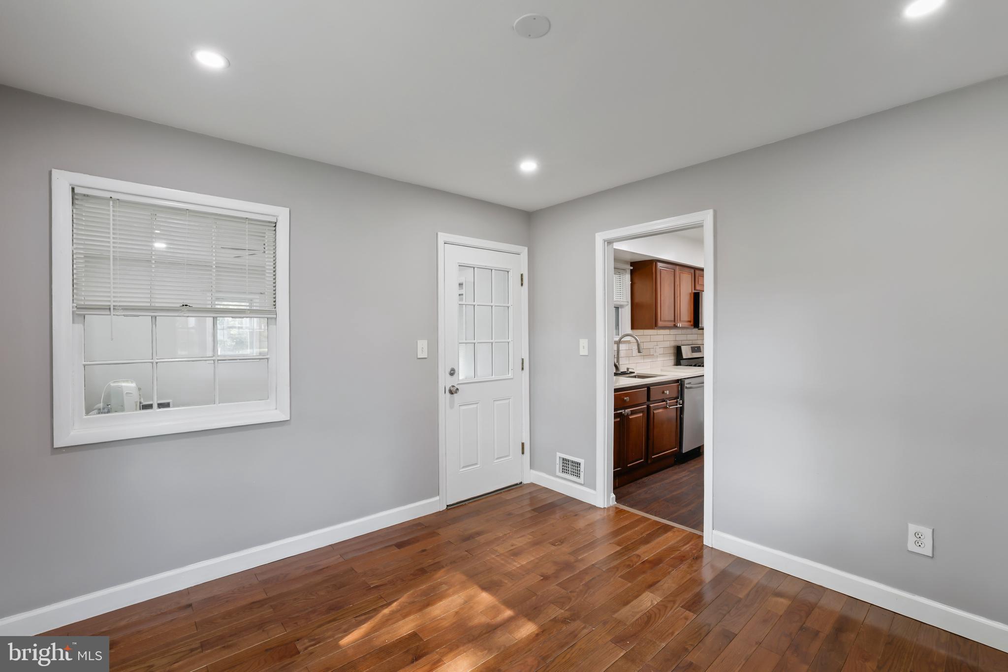 BURNT MILLS KNOLLS - Residential Lease