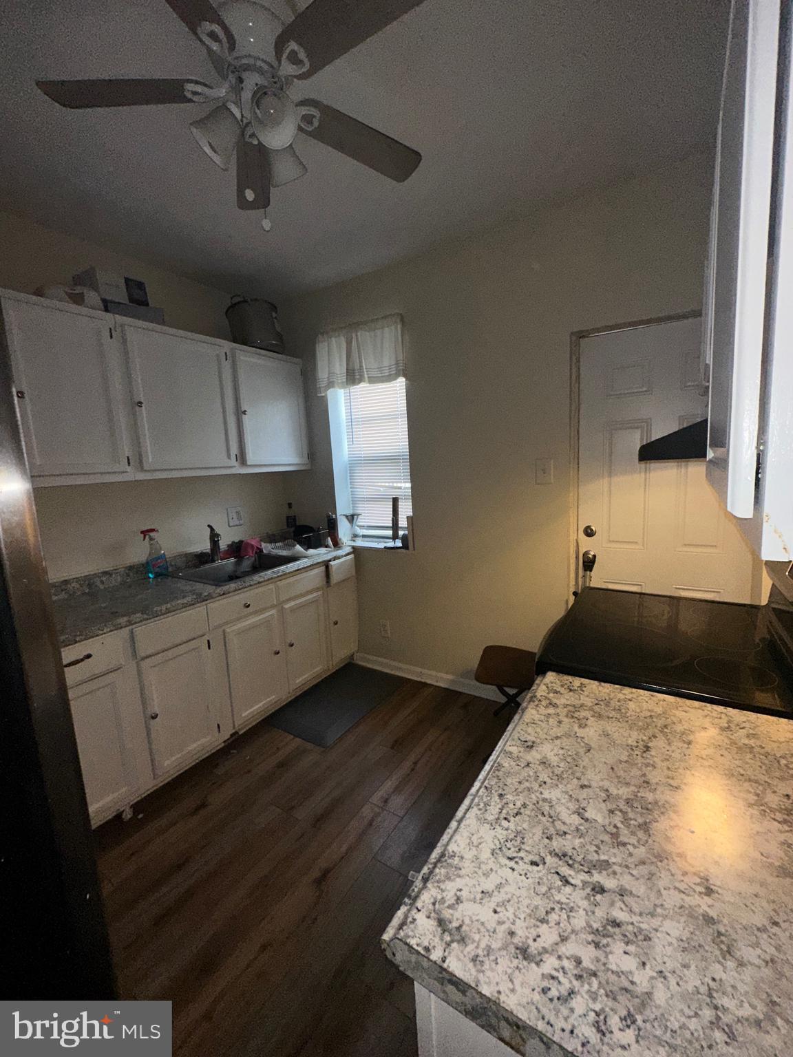 SANDTOWN-WINCHESTER - Residential