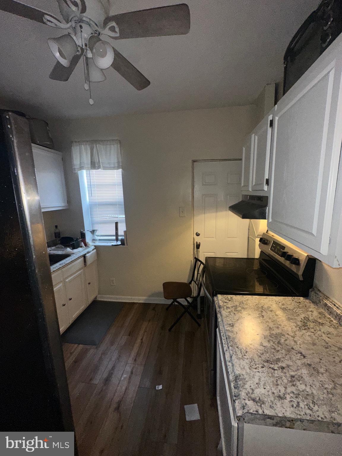 SANDTOWN-WINCHESTER - Residential