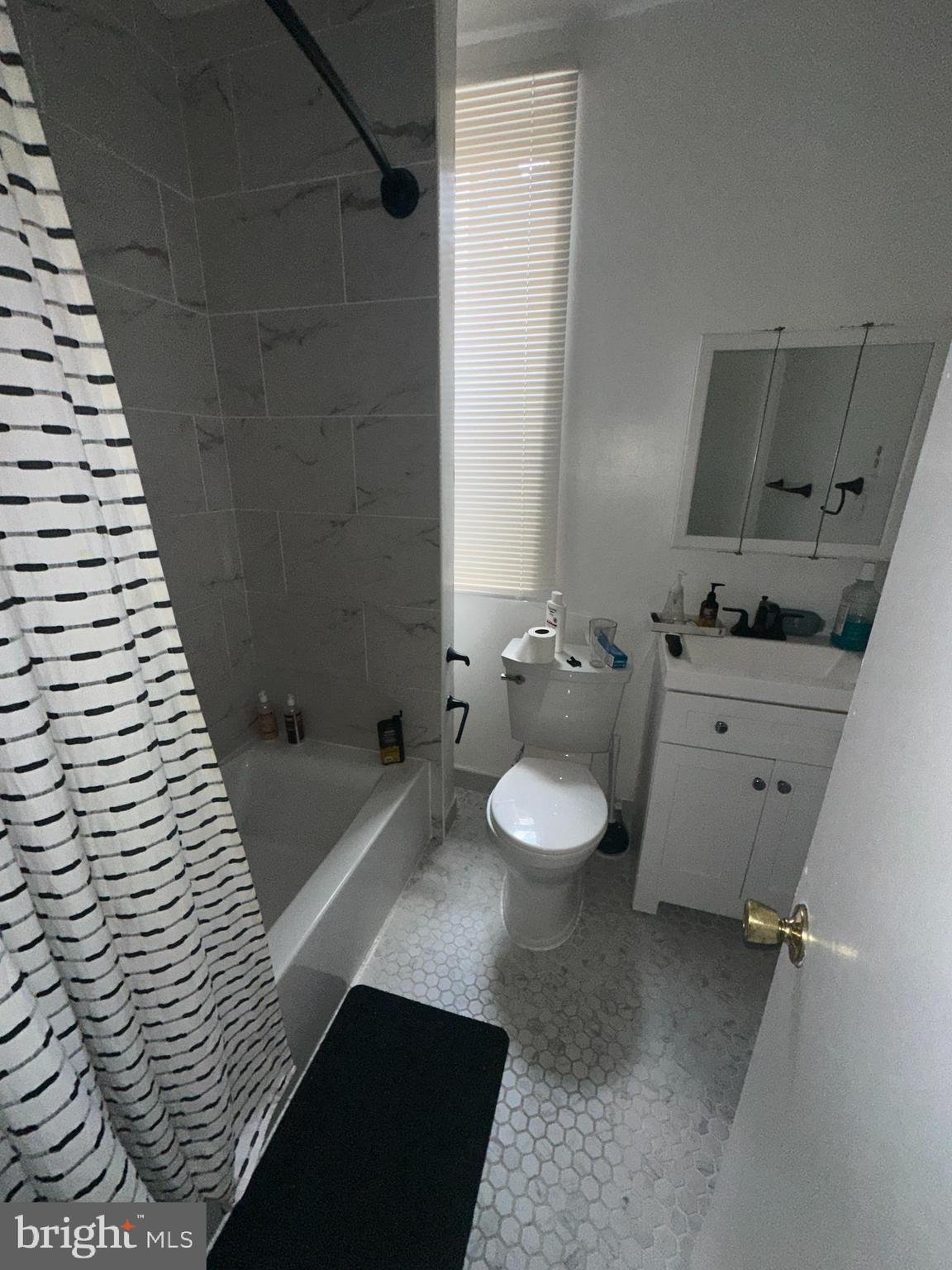 SANDTOWN-WINCHESTER - Residential