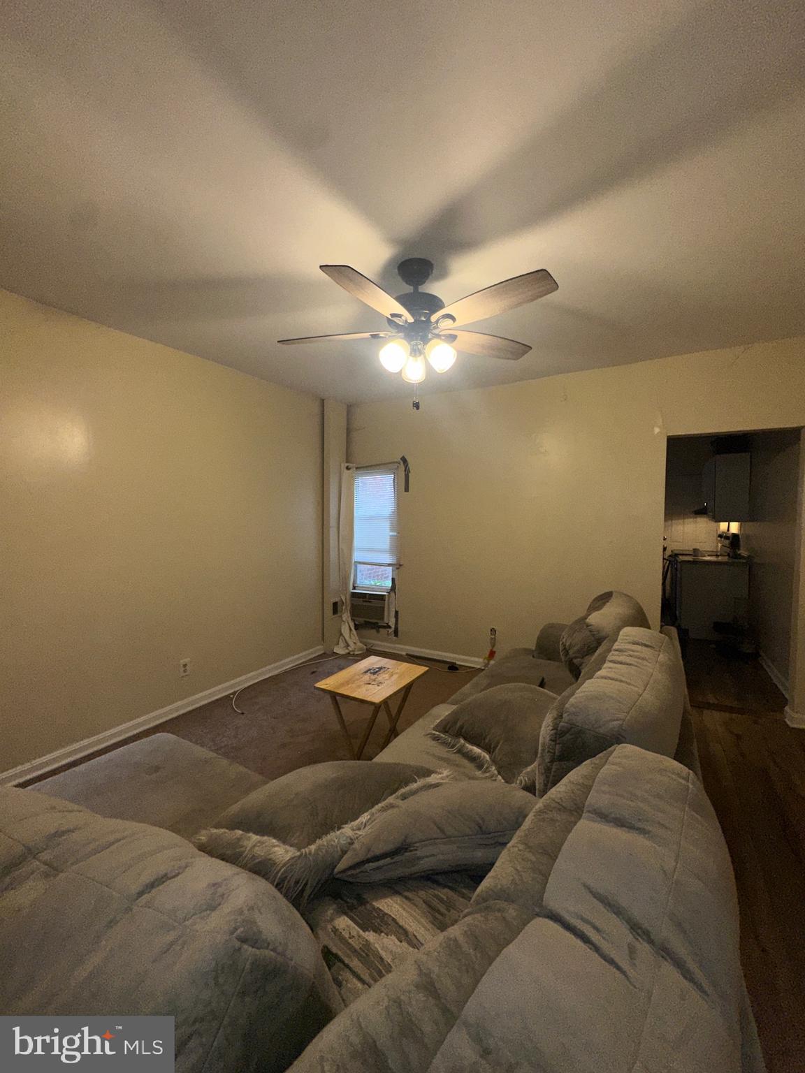 SANDTOWN-WINCHESTER - Residential