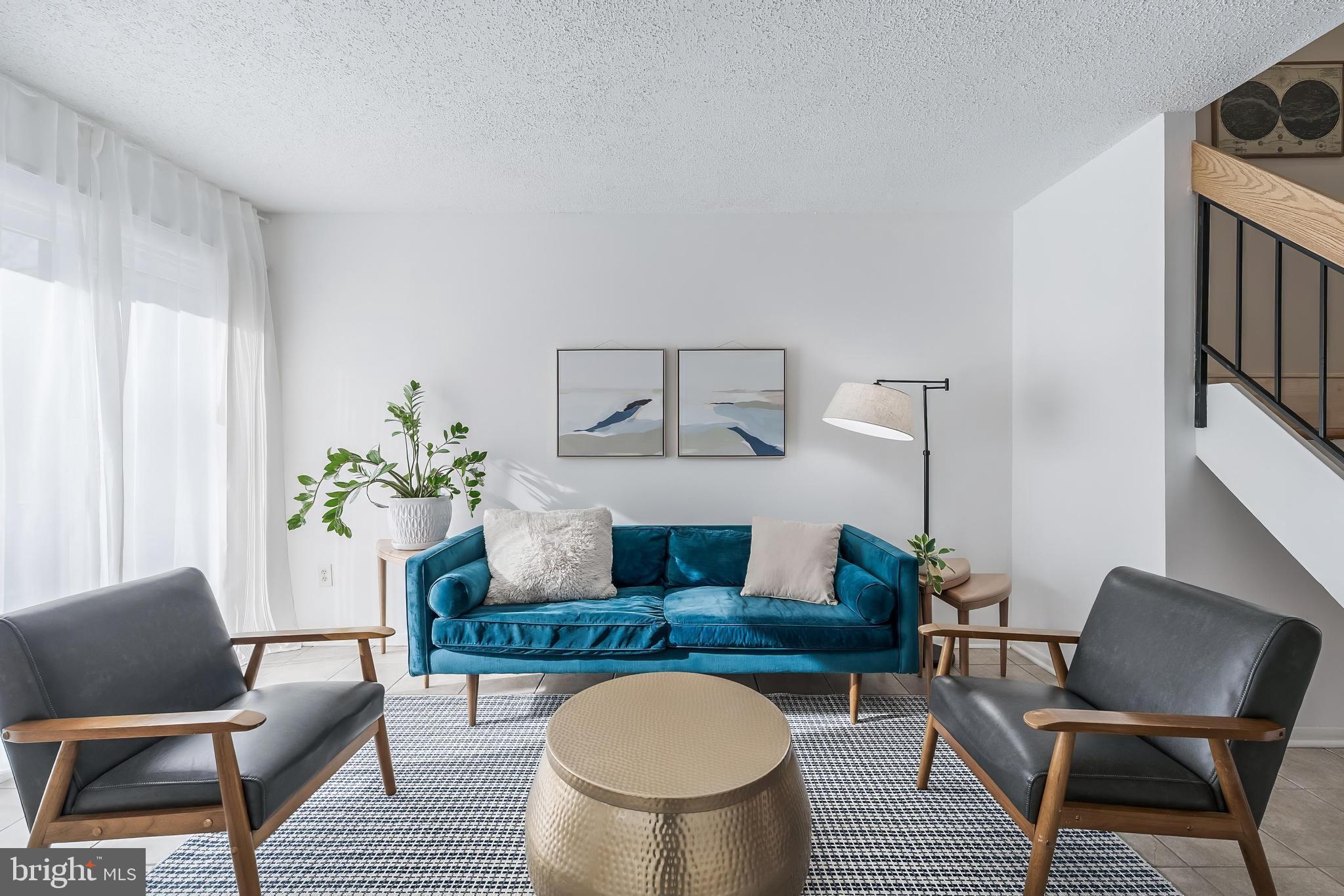 RESTON - Residential