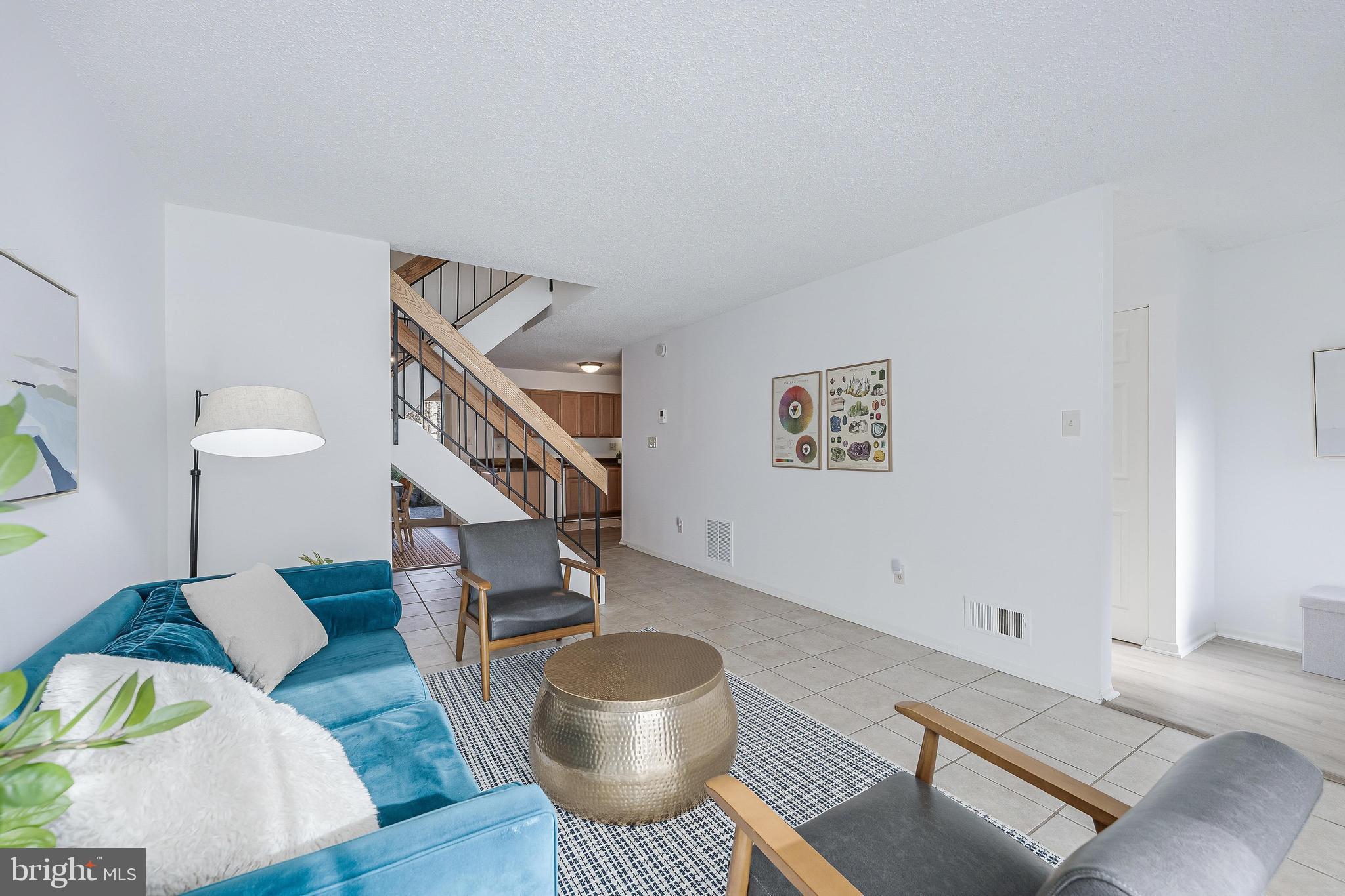 RESTON - Residential