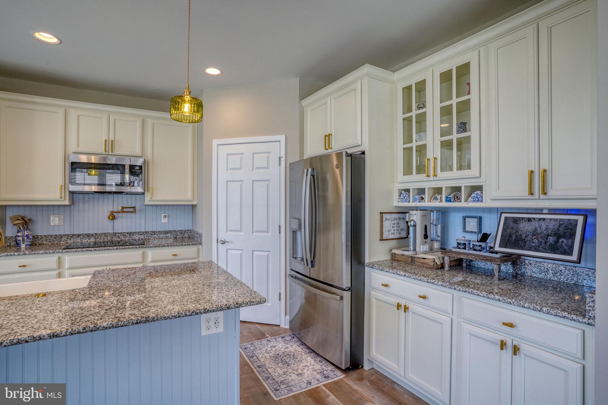HAILEY'S GLEN - Residential