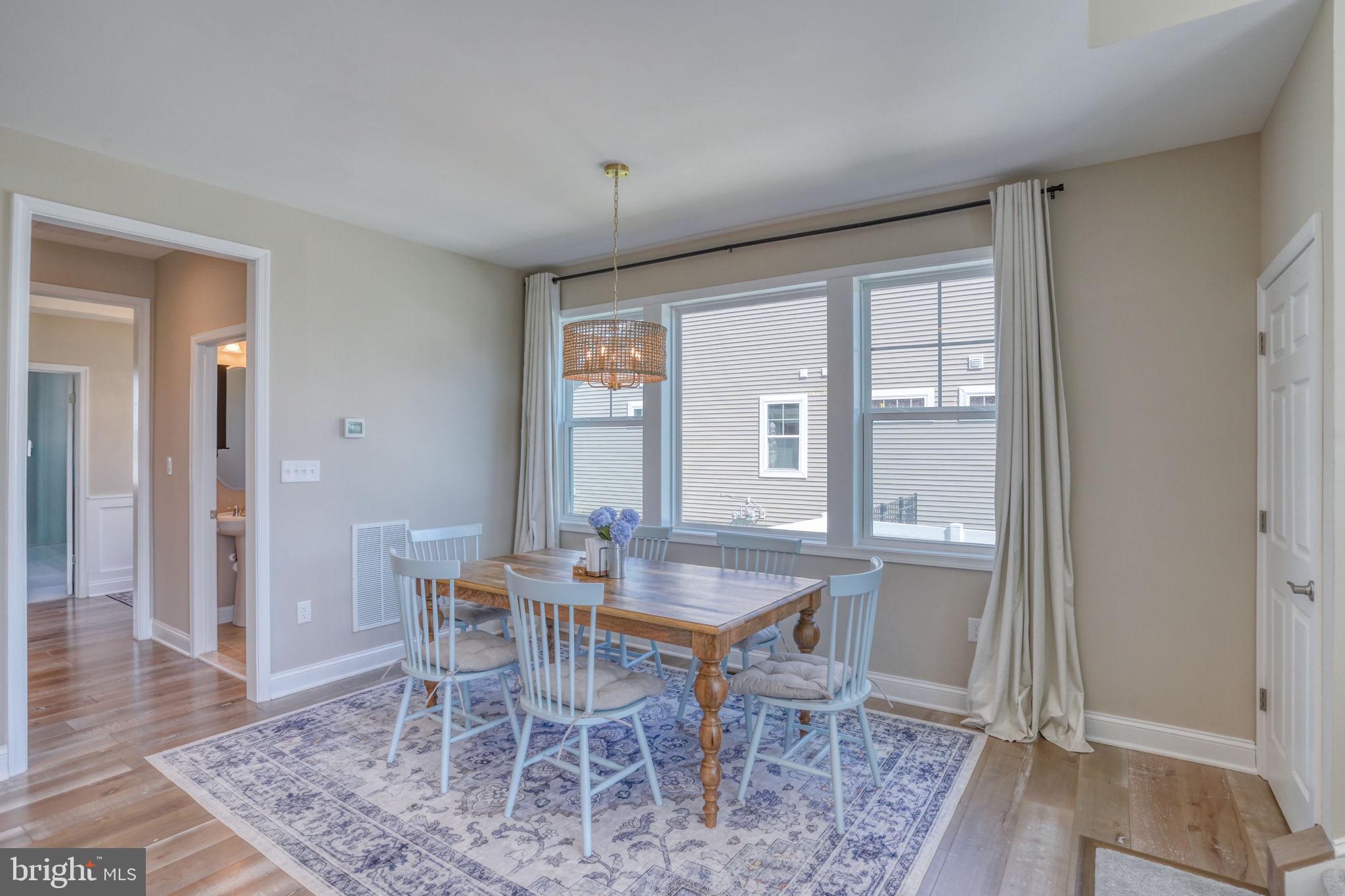 HAILEY'S GLEN - Residential