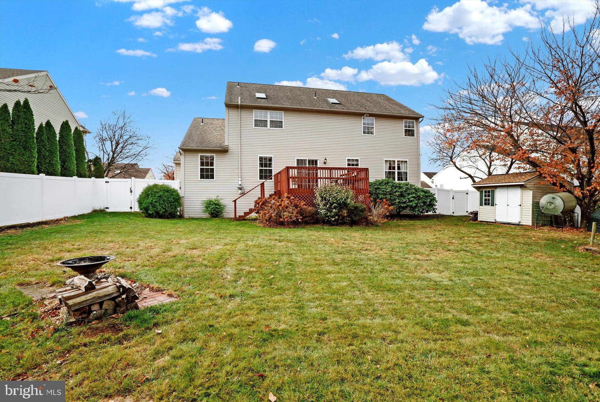 SHADOW RIDGE - Residential