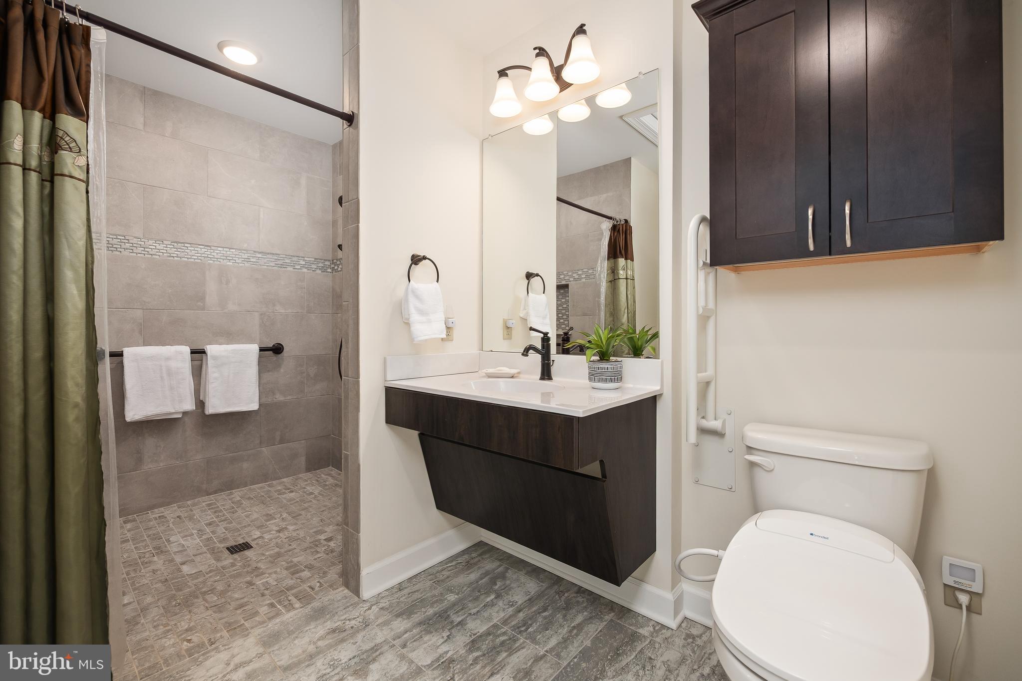 VALLEY GREEN SOUTH - Residential