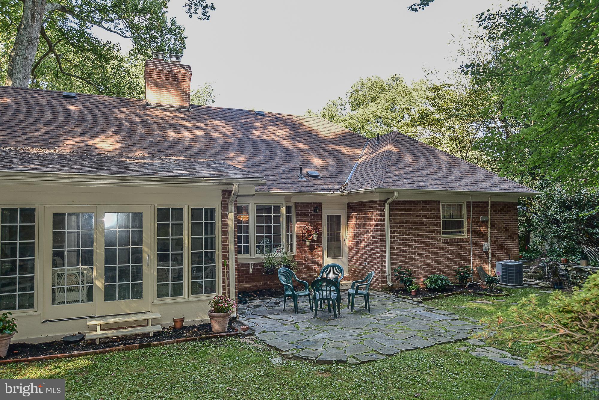 RESTON - Residential