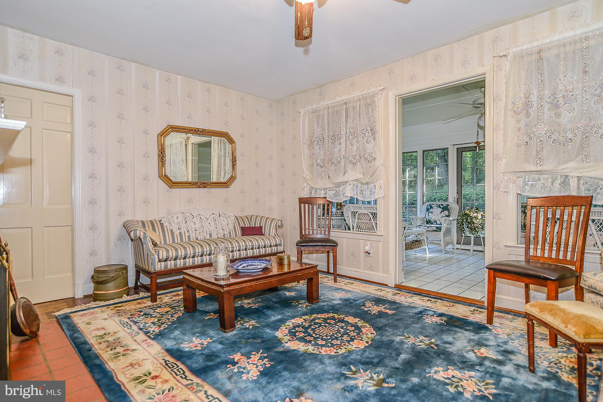 RESTON - Residential