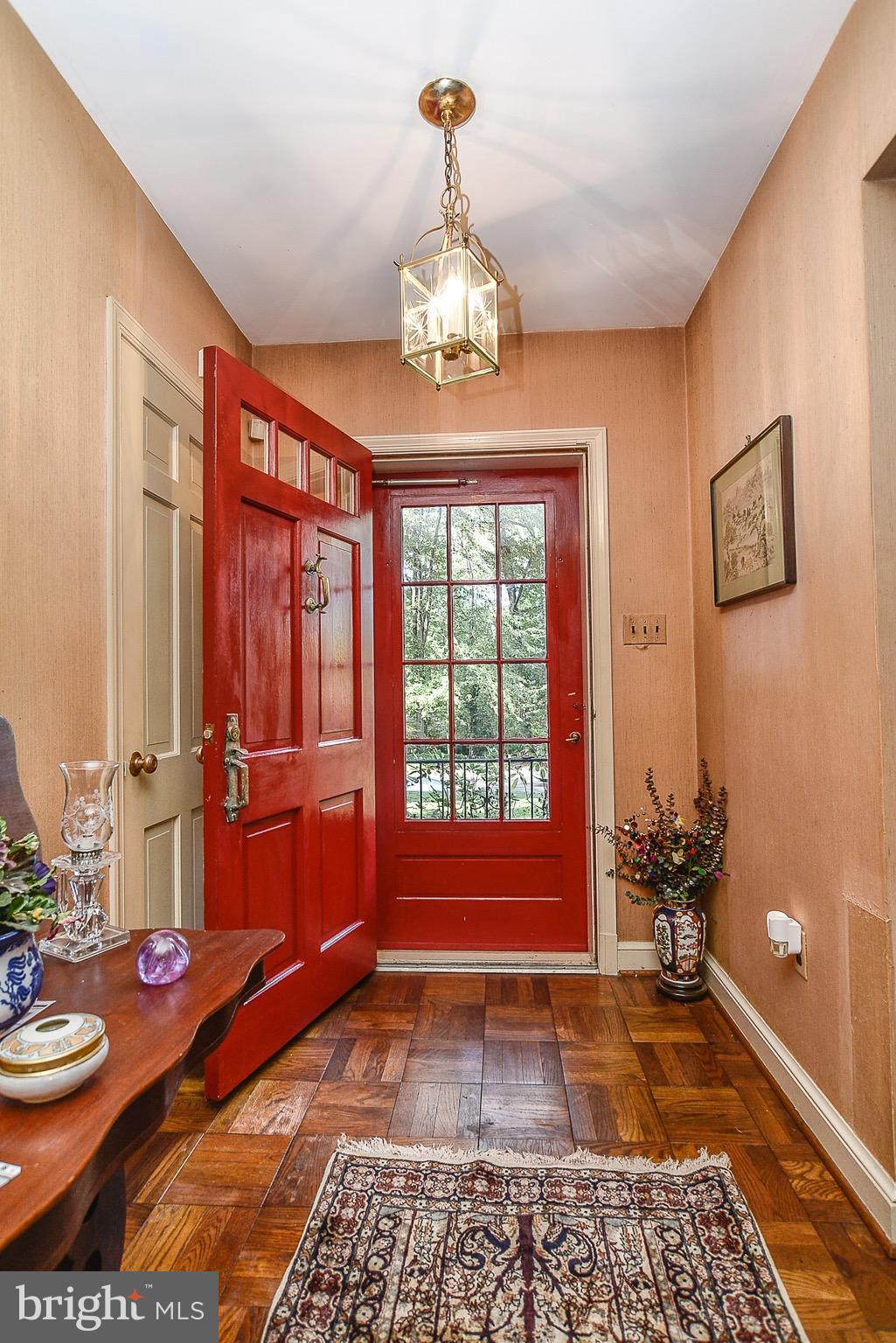 RESTON - Residential