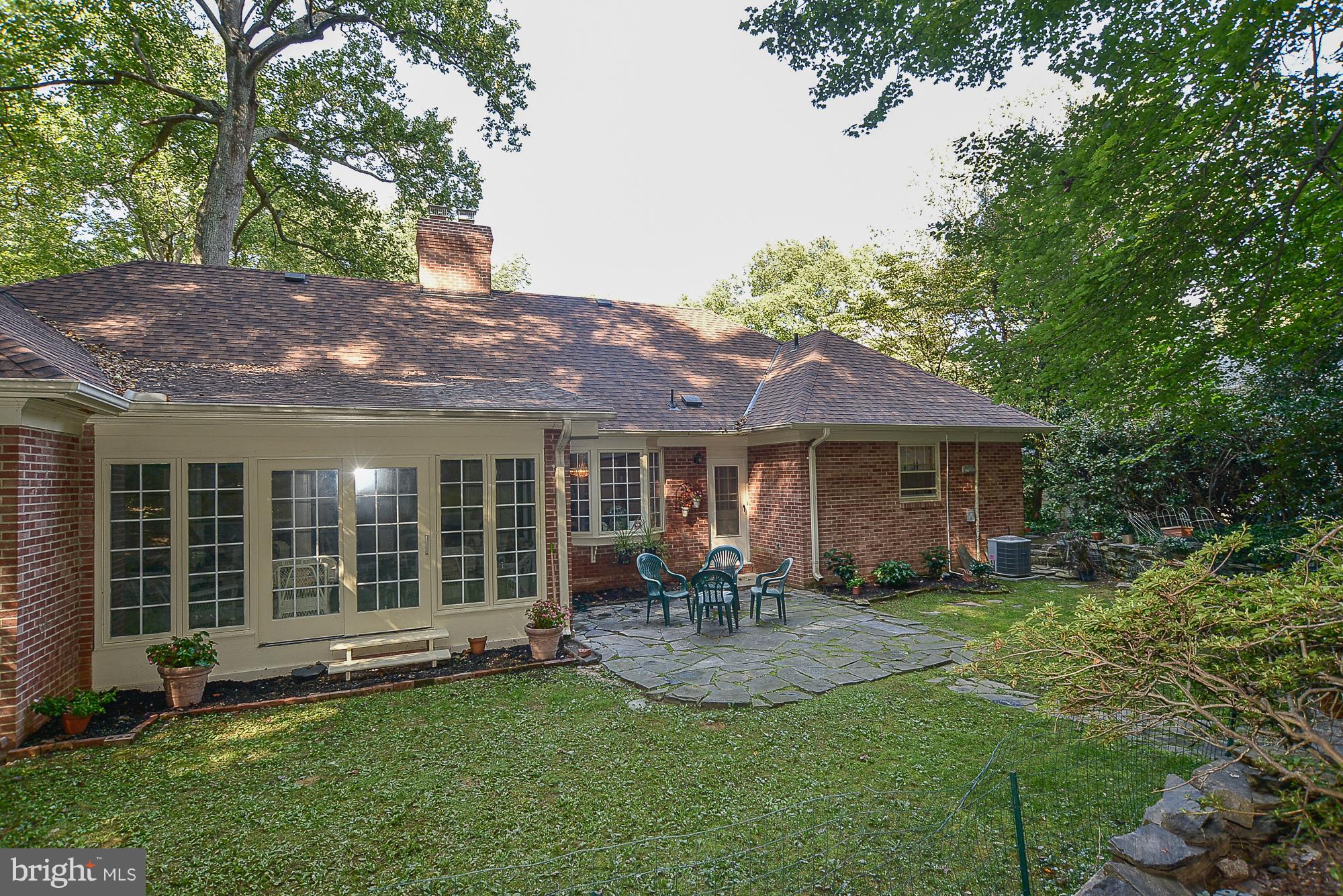 RESTON - Residential