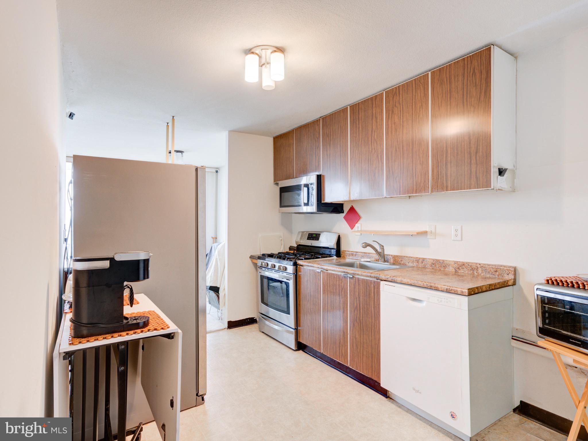 WYNNEFIELD HEIGHTS - Residential