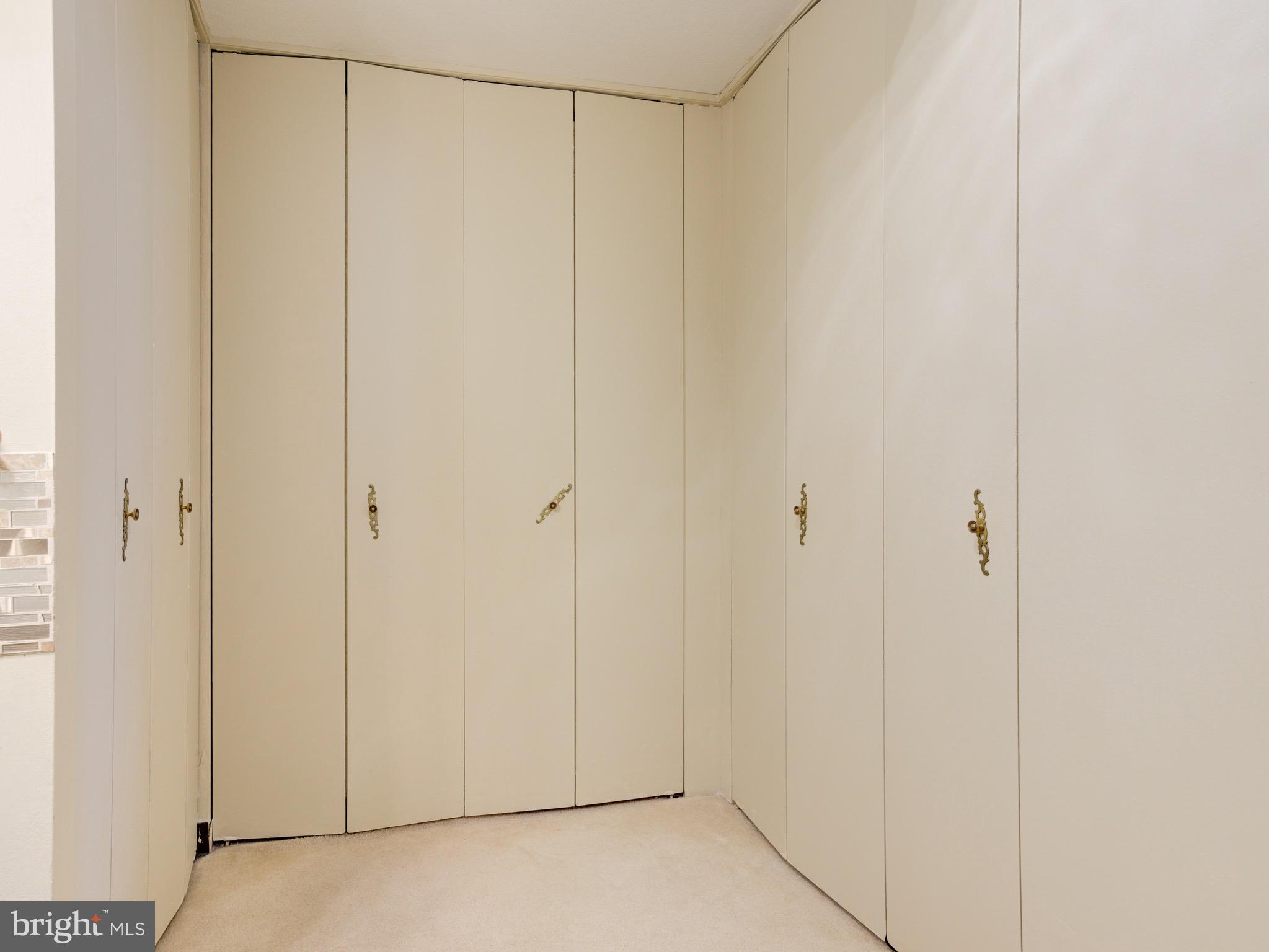 WYNNEFIELD HEIGHTS - Residential