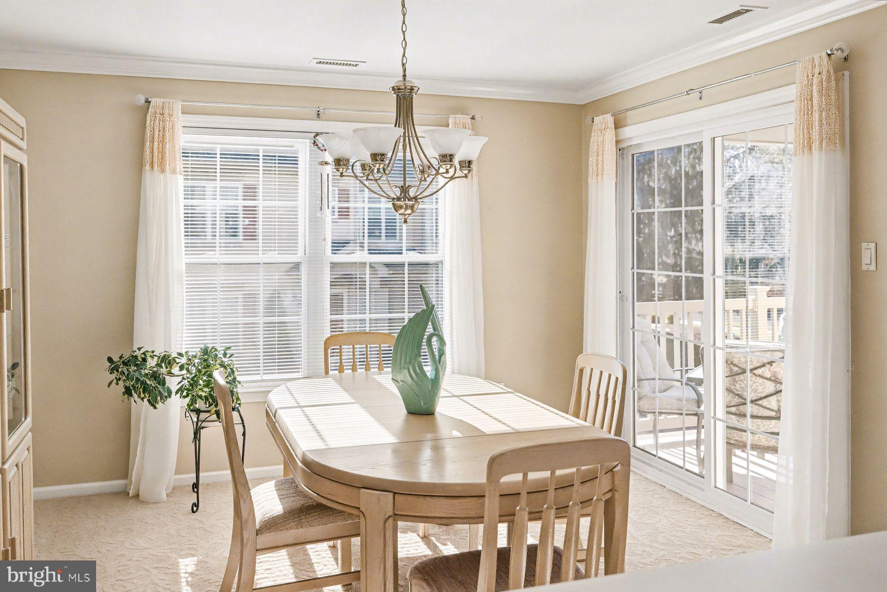 COUNTRY CROSSING - Residential