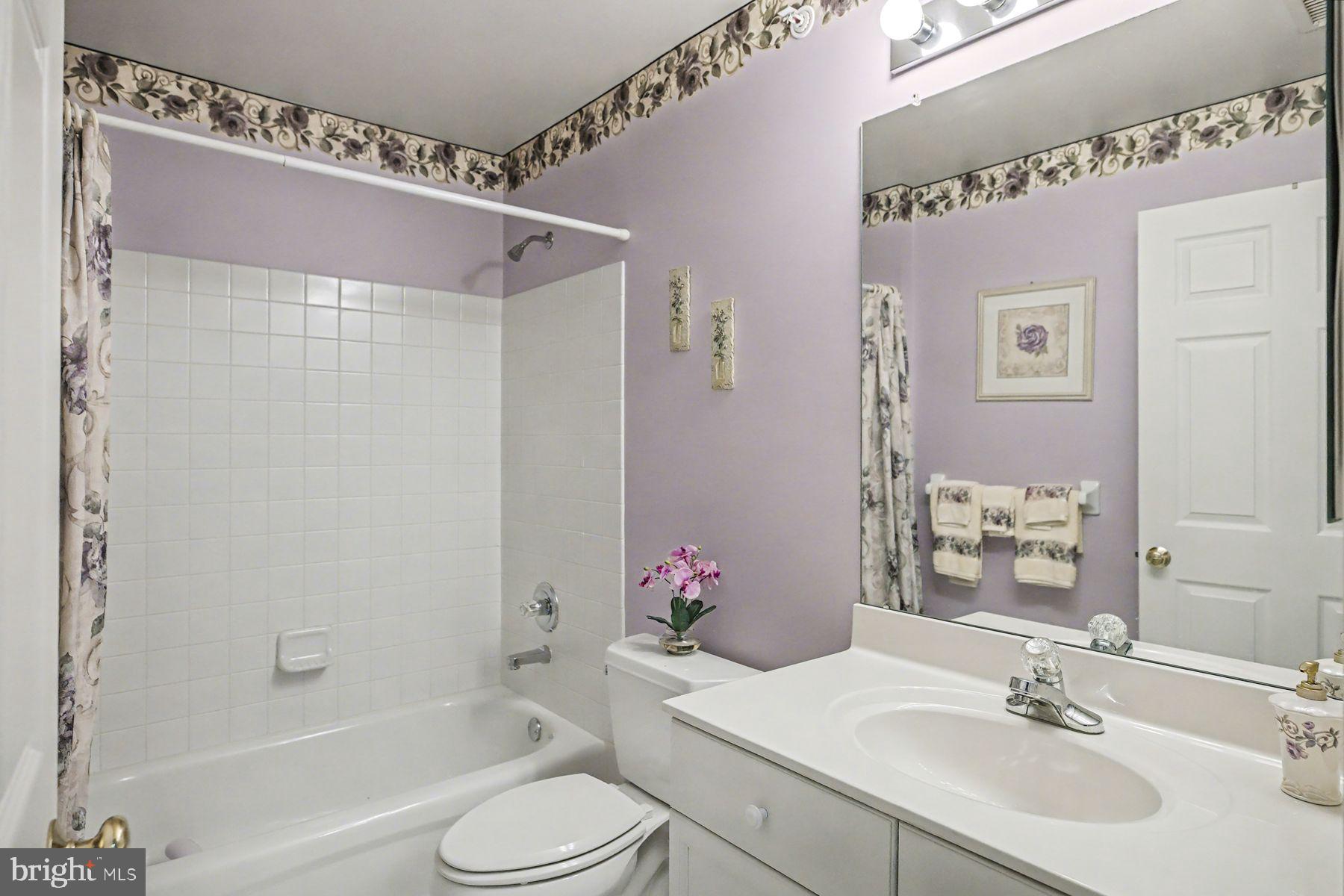 COUNTRY CROSSING - Residential