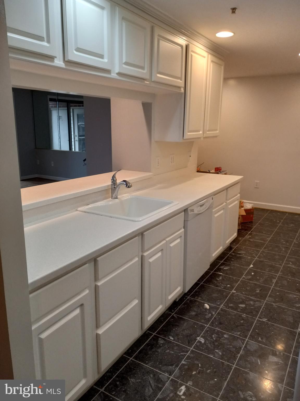 VIRGINIA SQUARE - Residential