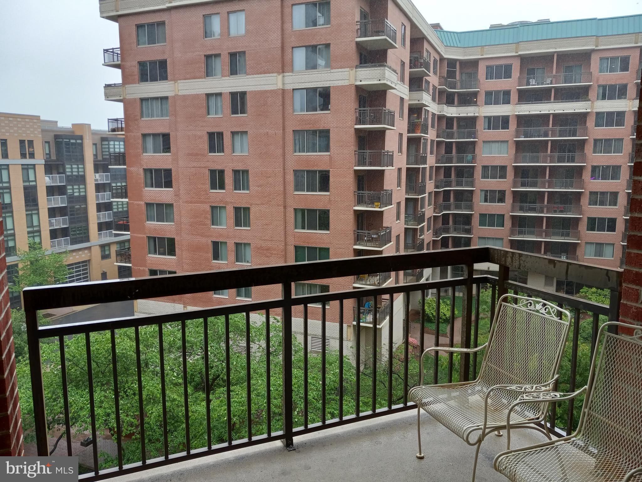 VIRGINIA SQUARE - Residential