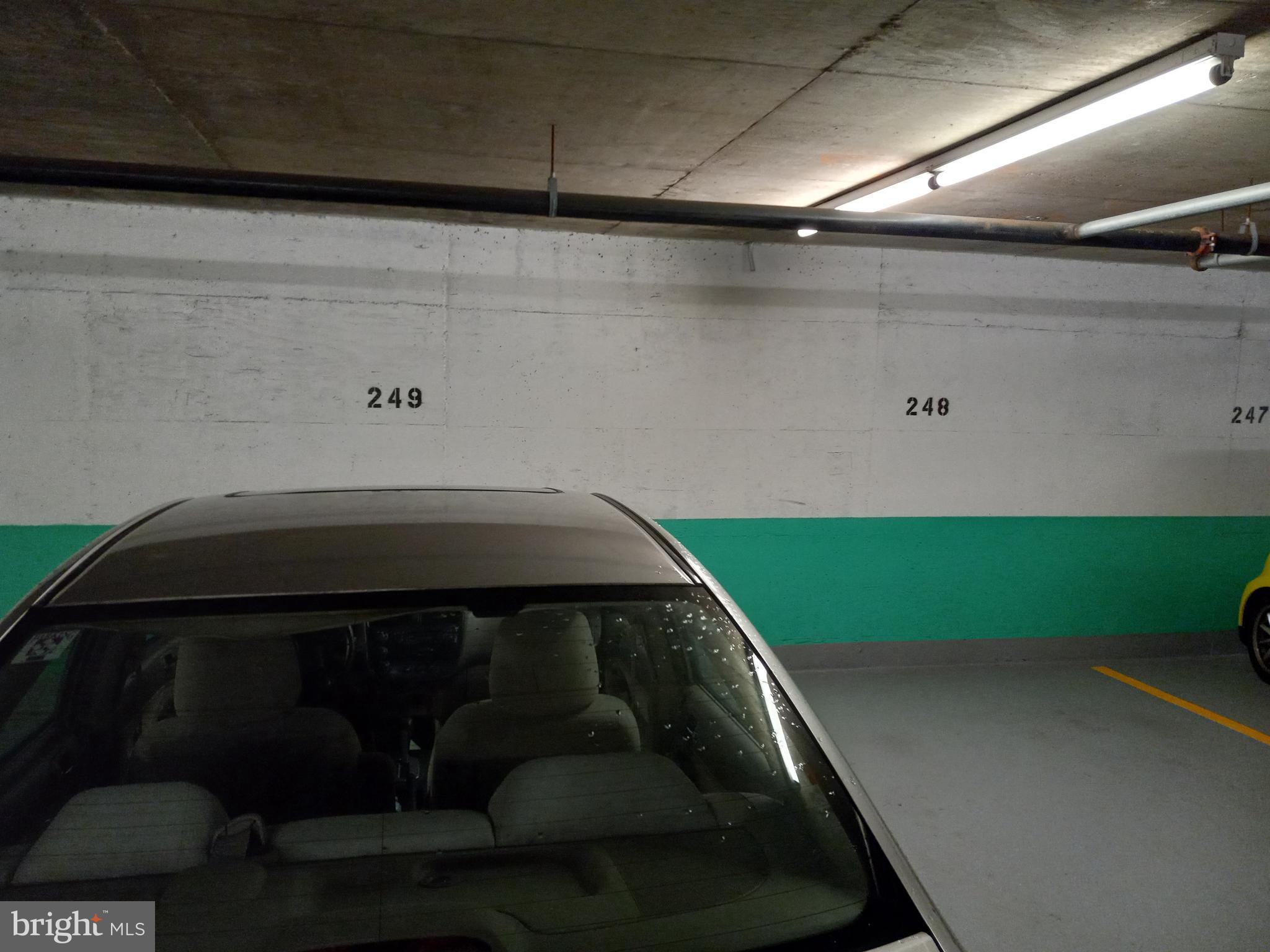 VIRGINIA SQUARE - Residential