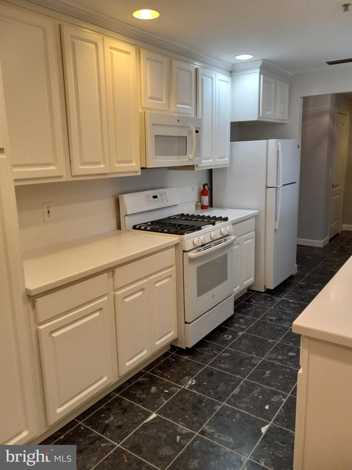 VIRGINIA SQUARE - Residential