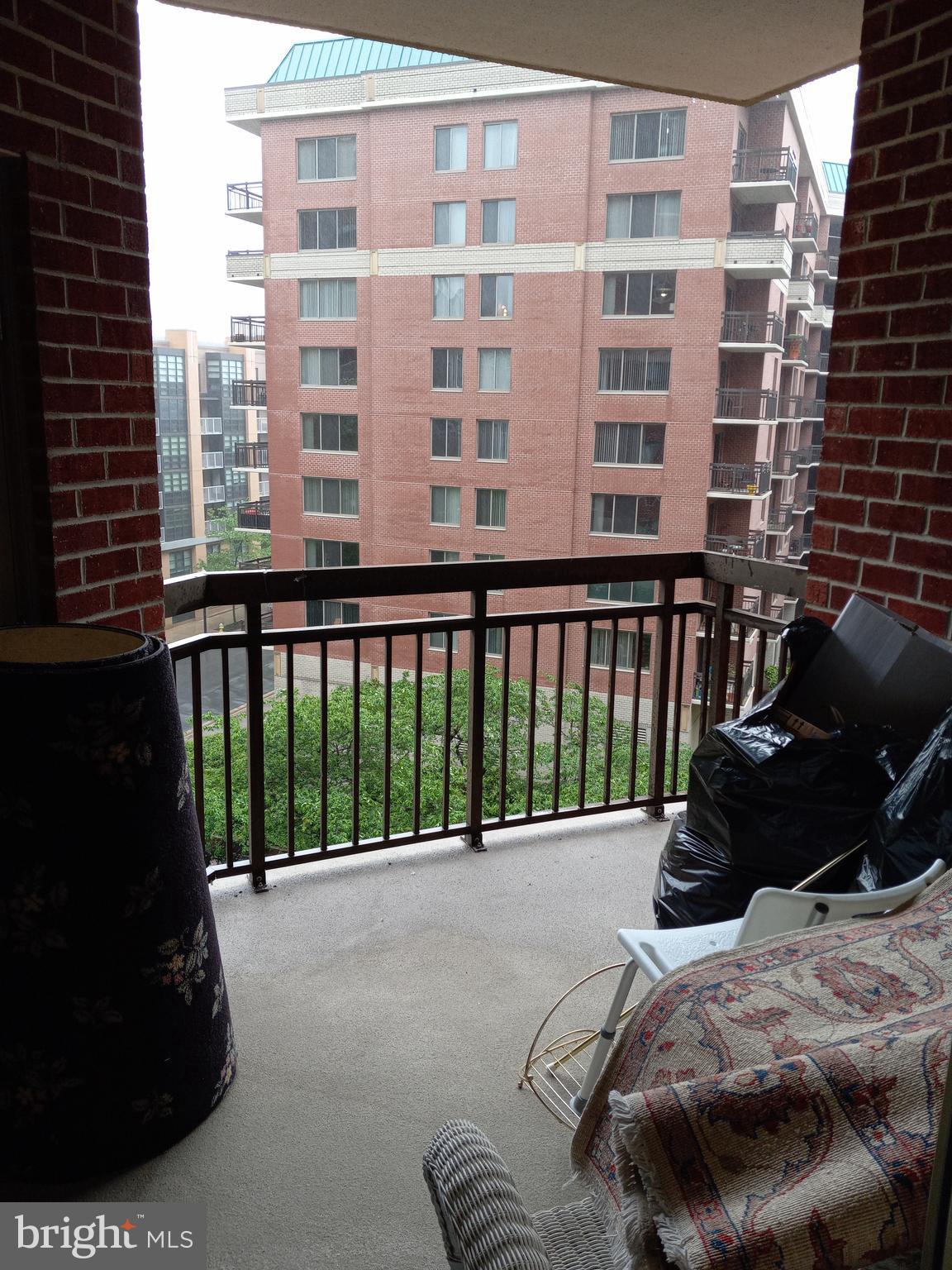 VIRGINIA SQUARE - Residential