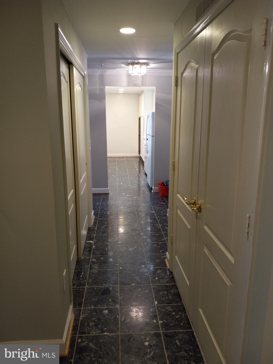 VIRGINIA SQUARE - Residential