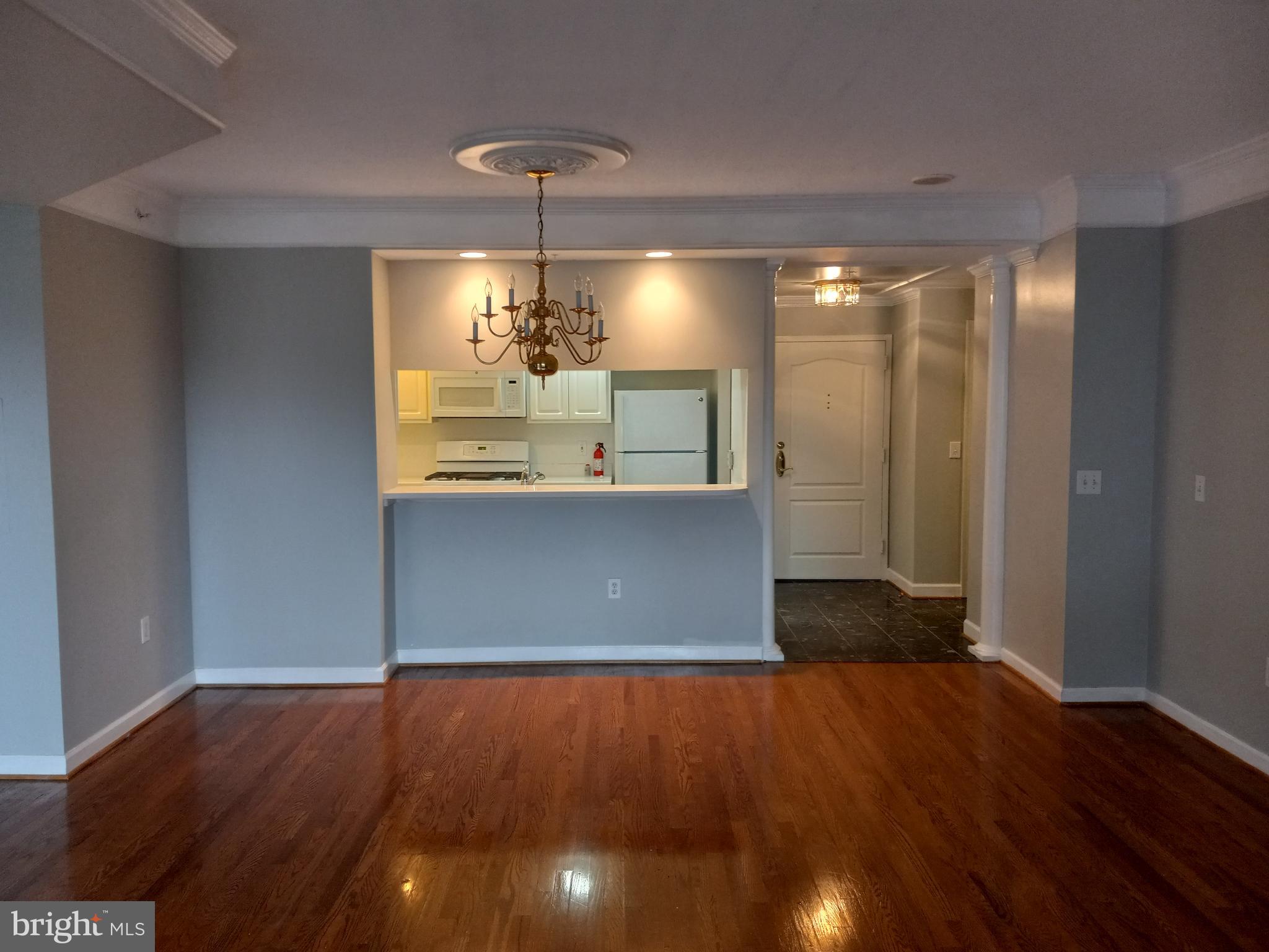 VIRGINIA SQUARE - Residential