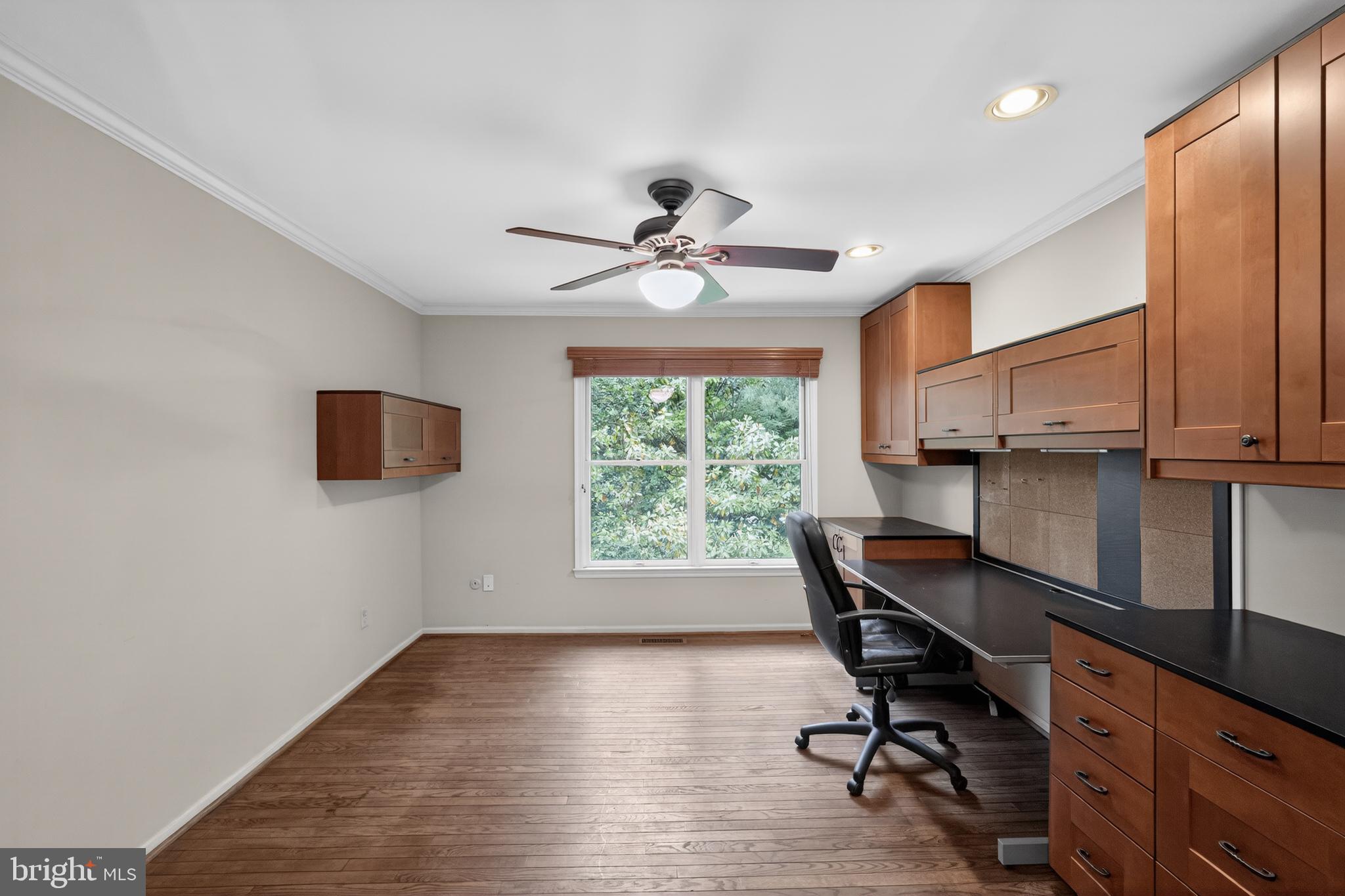 CHESTERBROOK/PONDS - Residential