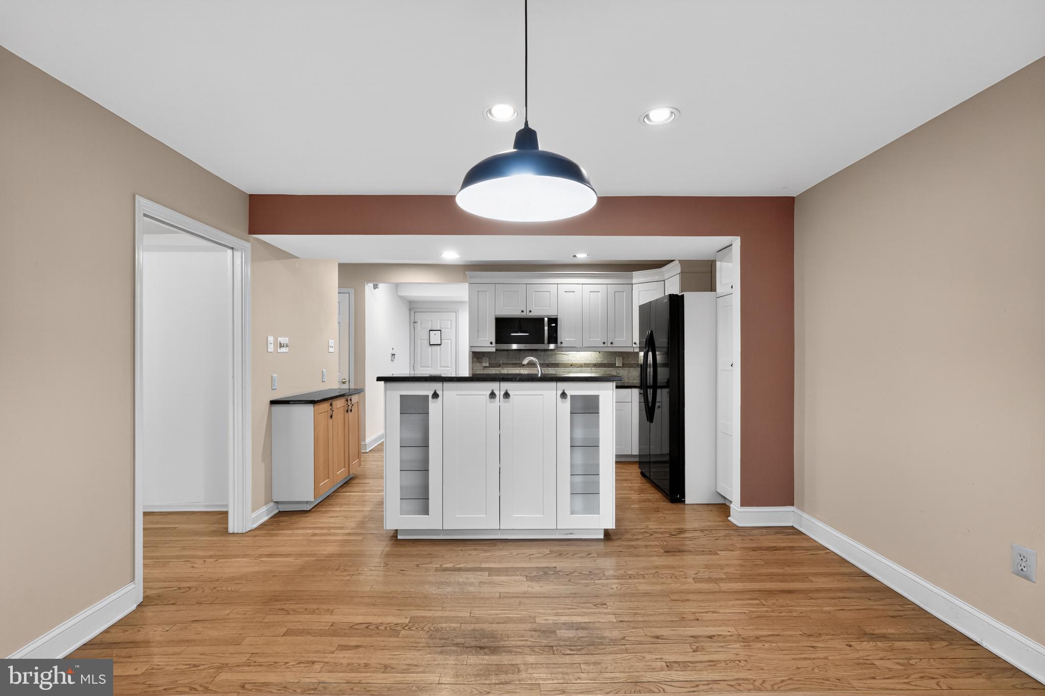 CHESTERBROOK/PONDS - Residential