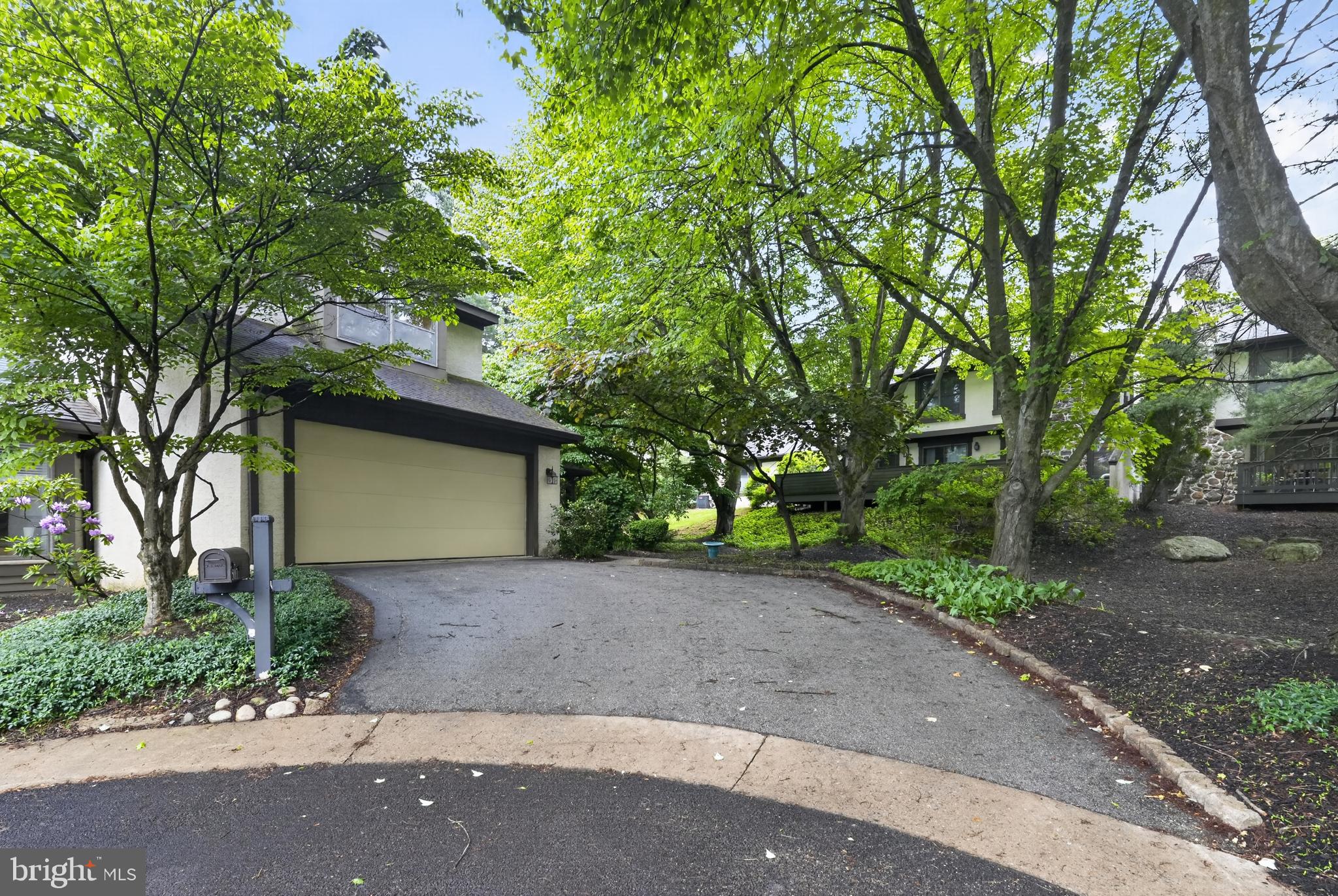 CHESTERBROOK/PONDS - Residential