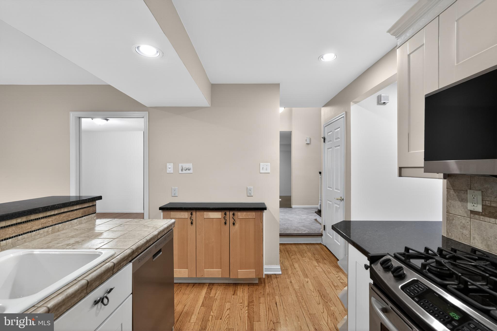 CHESTERBROOK/PONDS - Residential