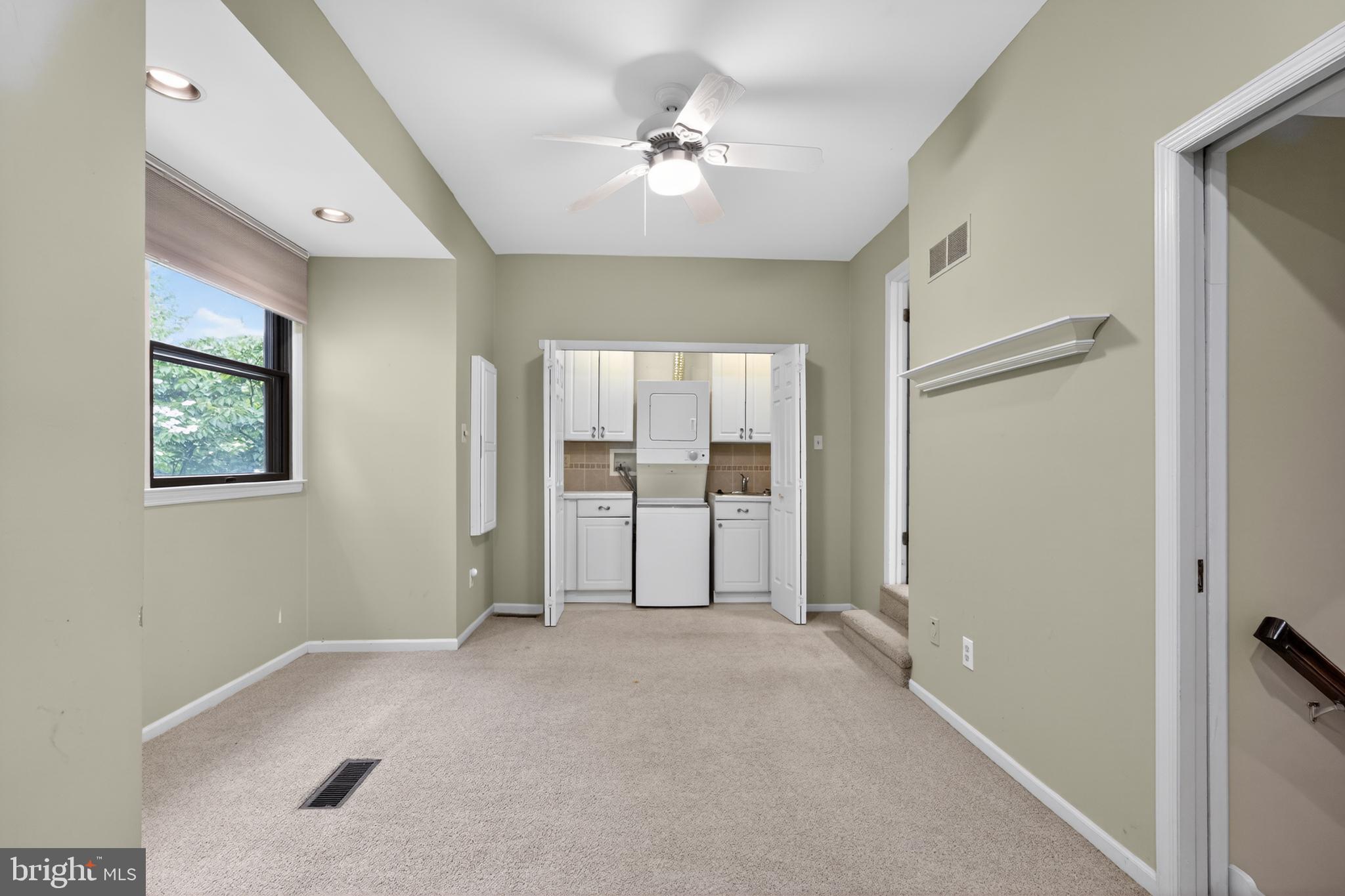 CHESTERBROOK/PONDS - Residential