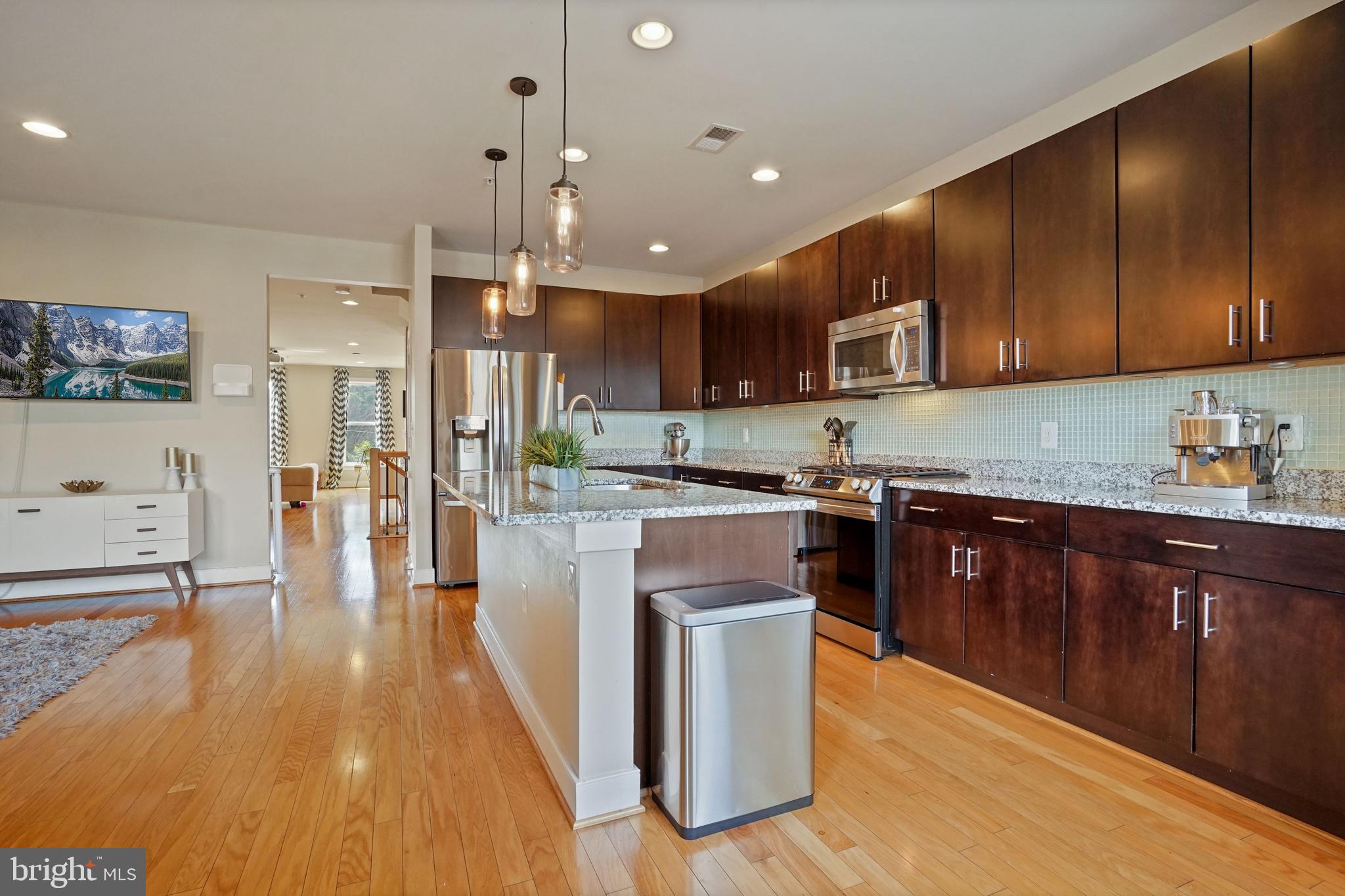 POTOMAC YARD - Residential Lease