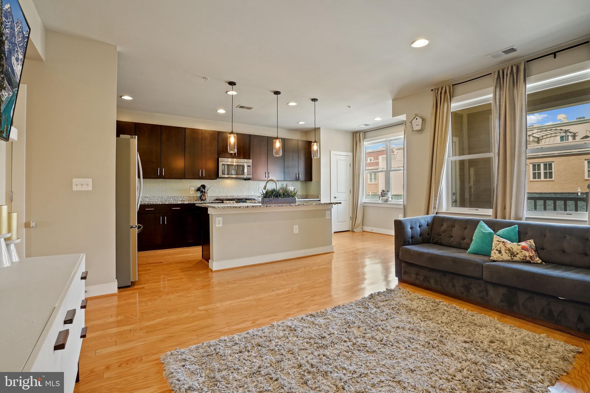 POTOMAC YARD - Residential Lease