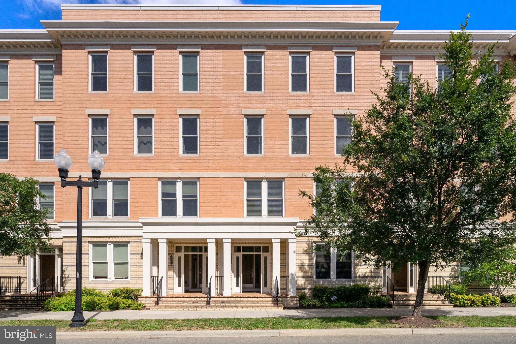 POTOMAC YARD - Residential Lease