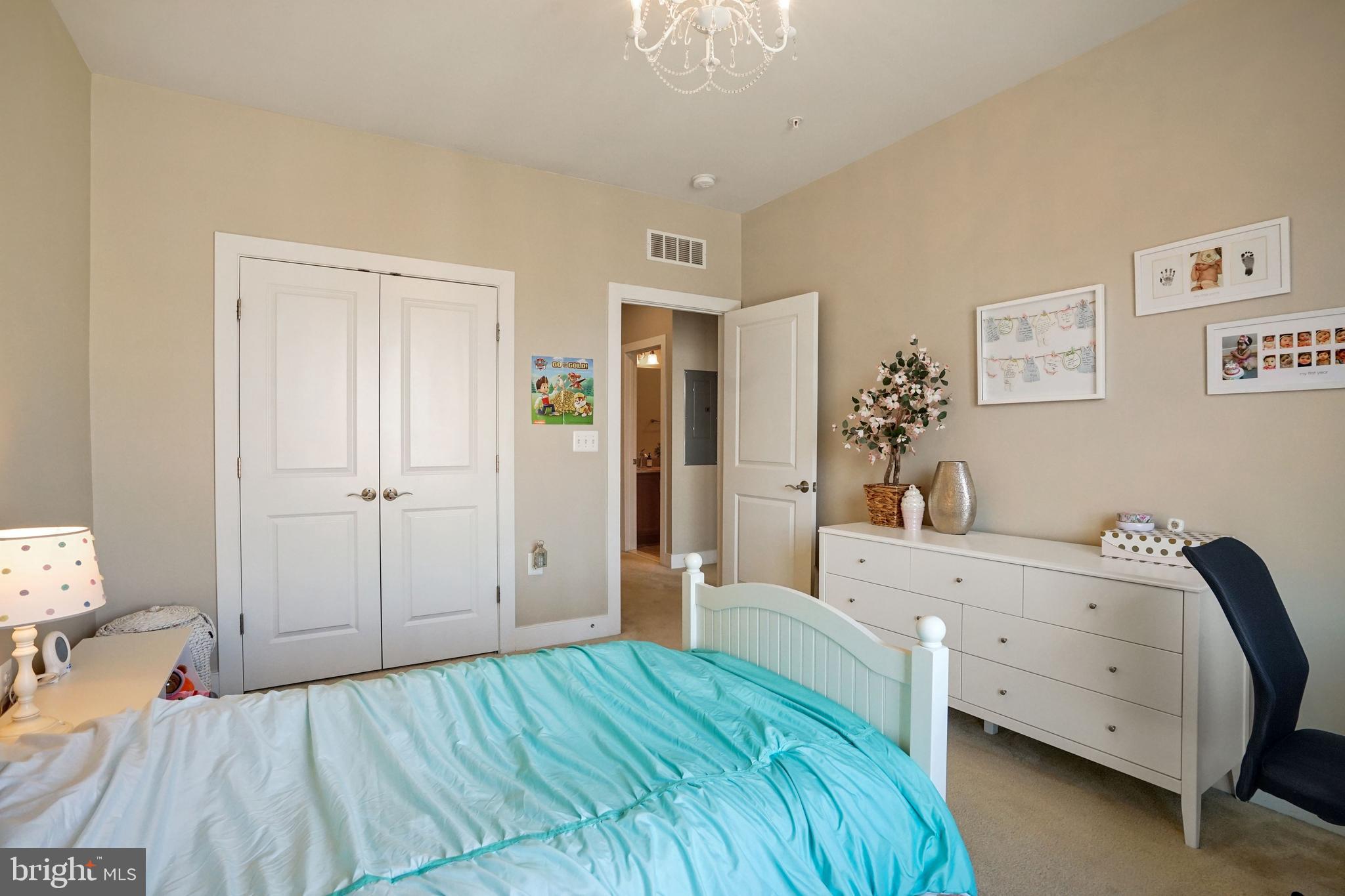 POTOMAC YARD - Residential Lease