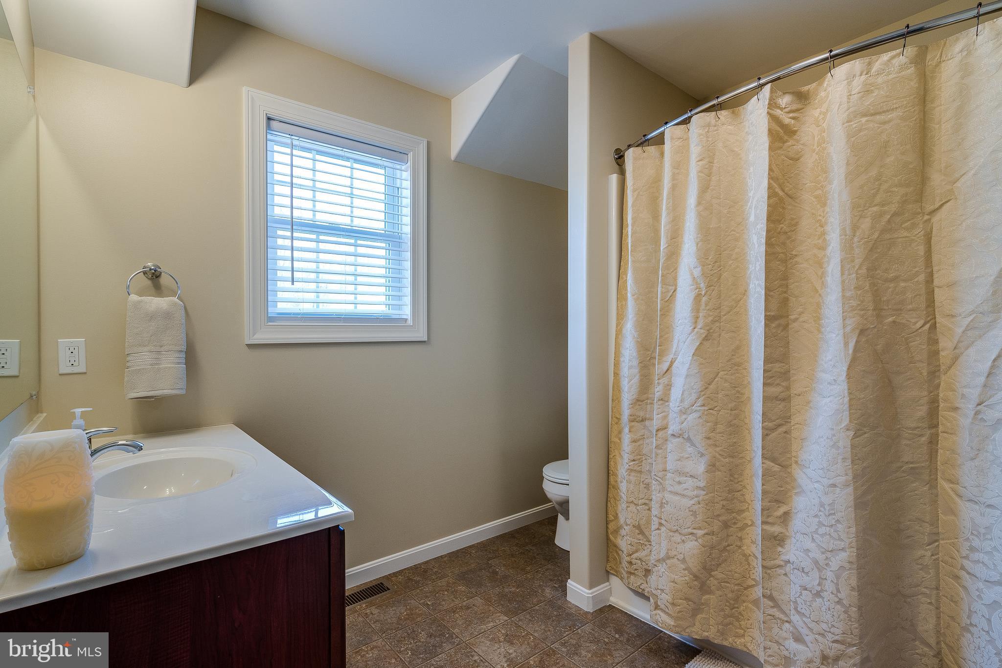 CHAMBERS POINTE - Residential