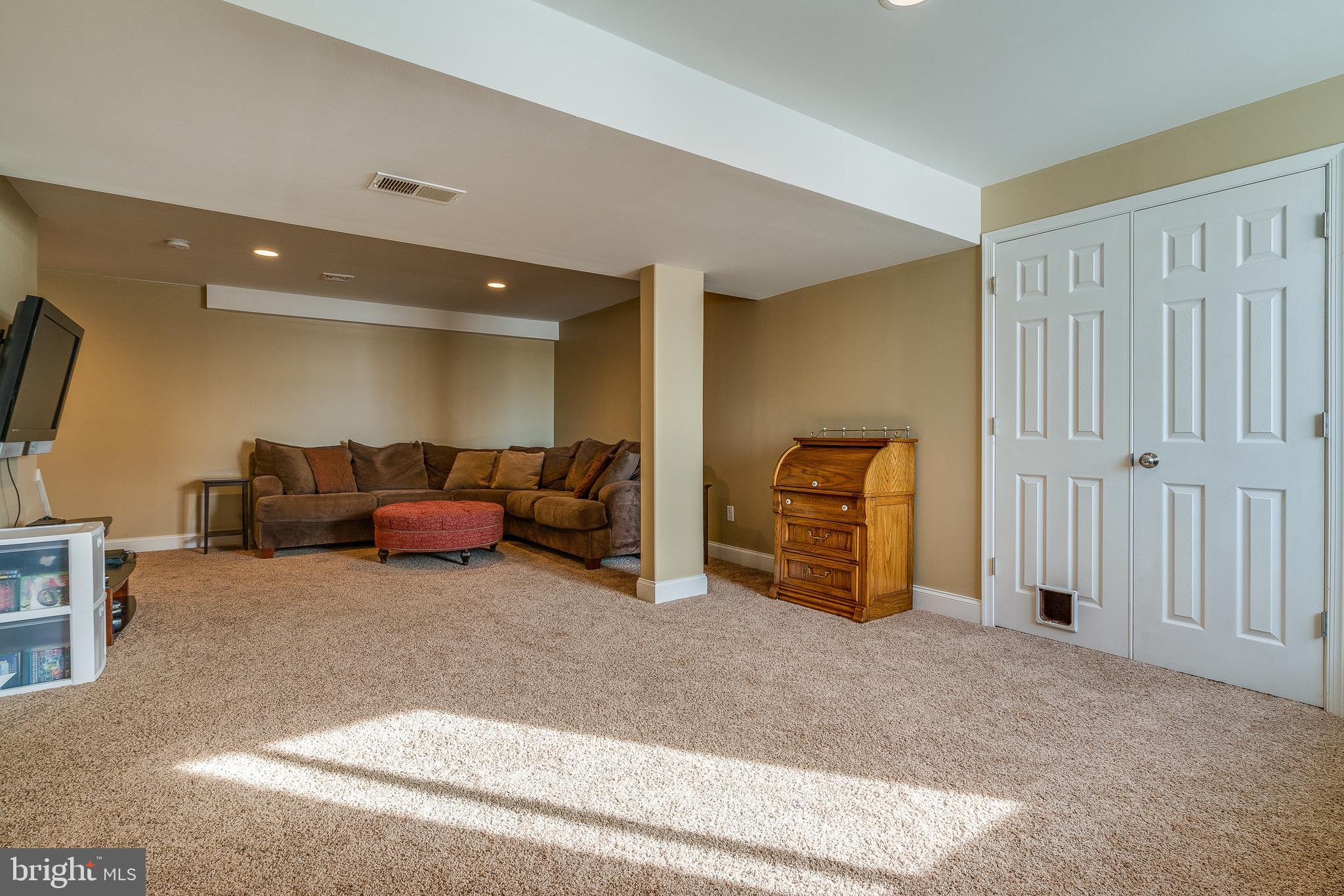 CHAMBERS POINTE - Residential