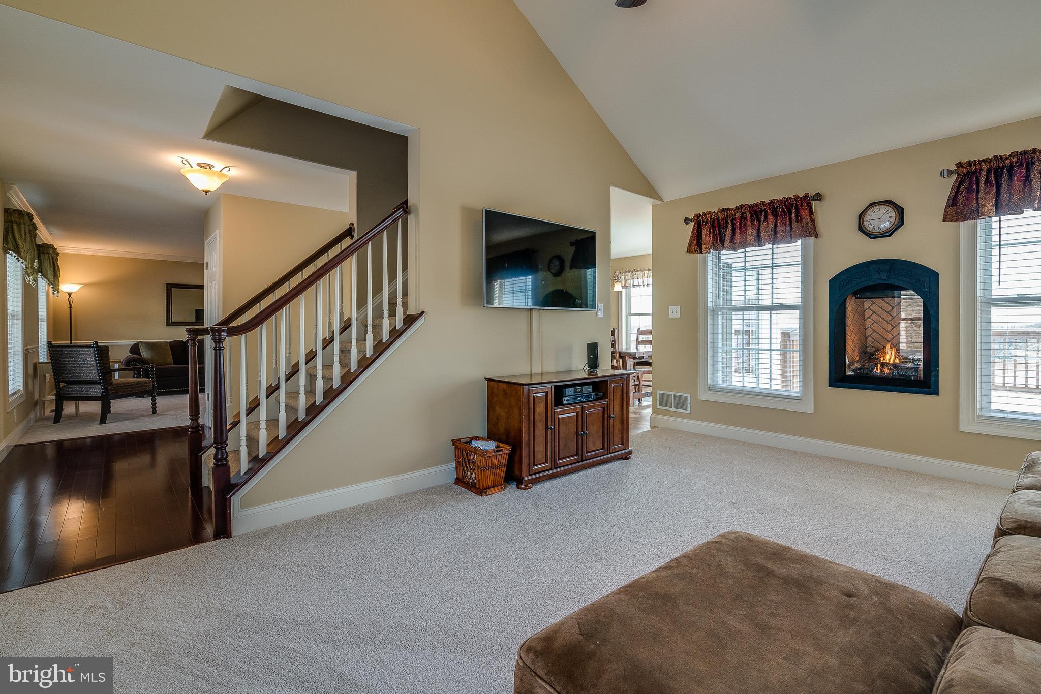 CHAMBERS POINTE - Residential
