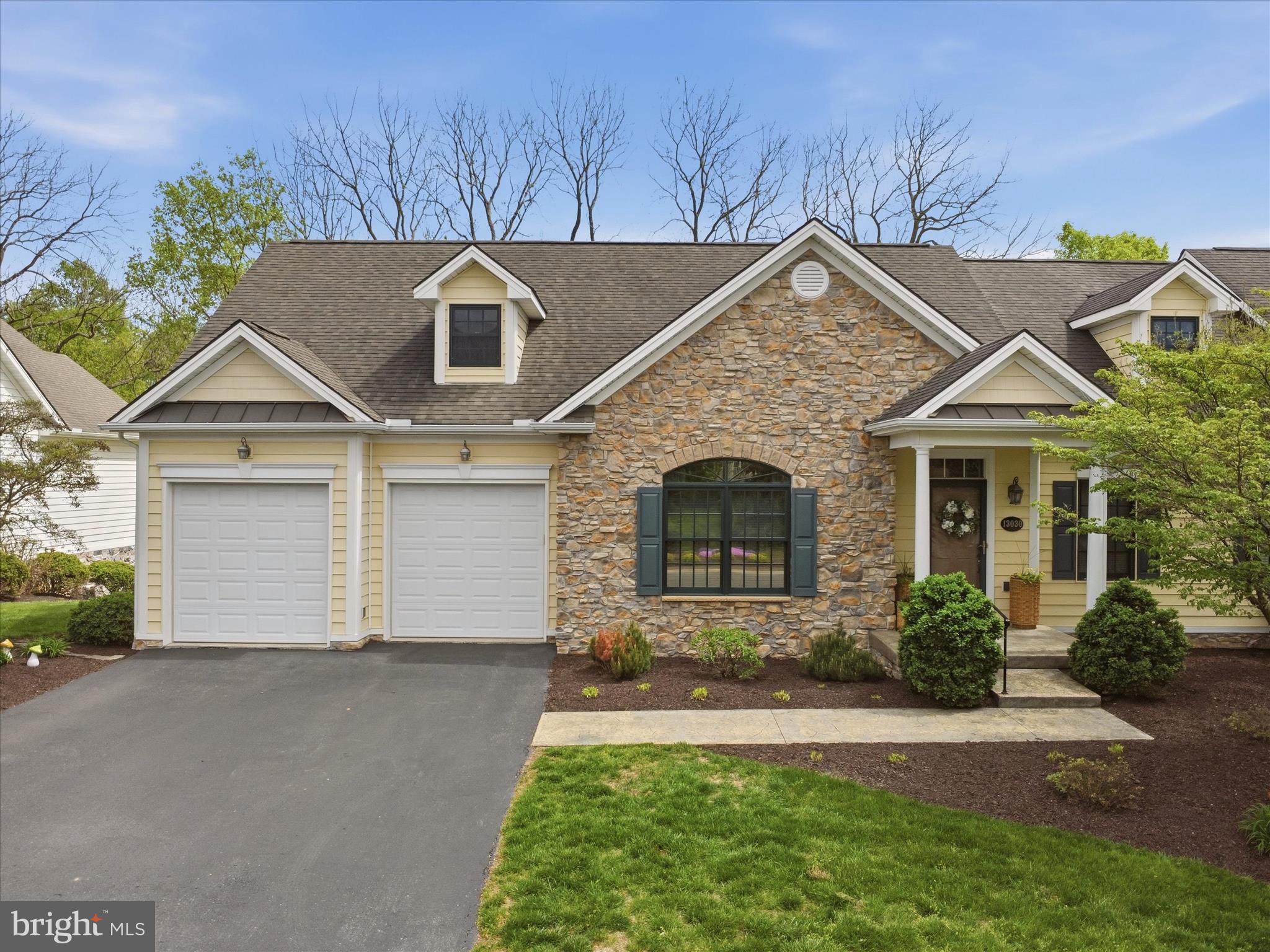 CORTLAND VILLAS - Residential