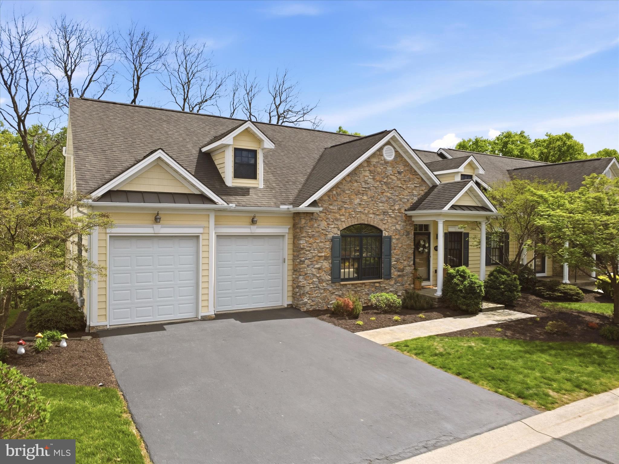 CORTLAND VILLAS - Residential