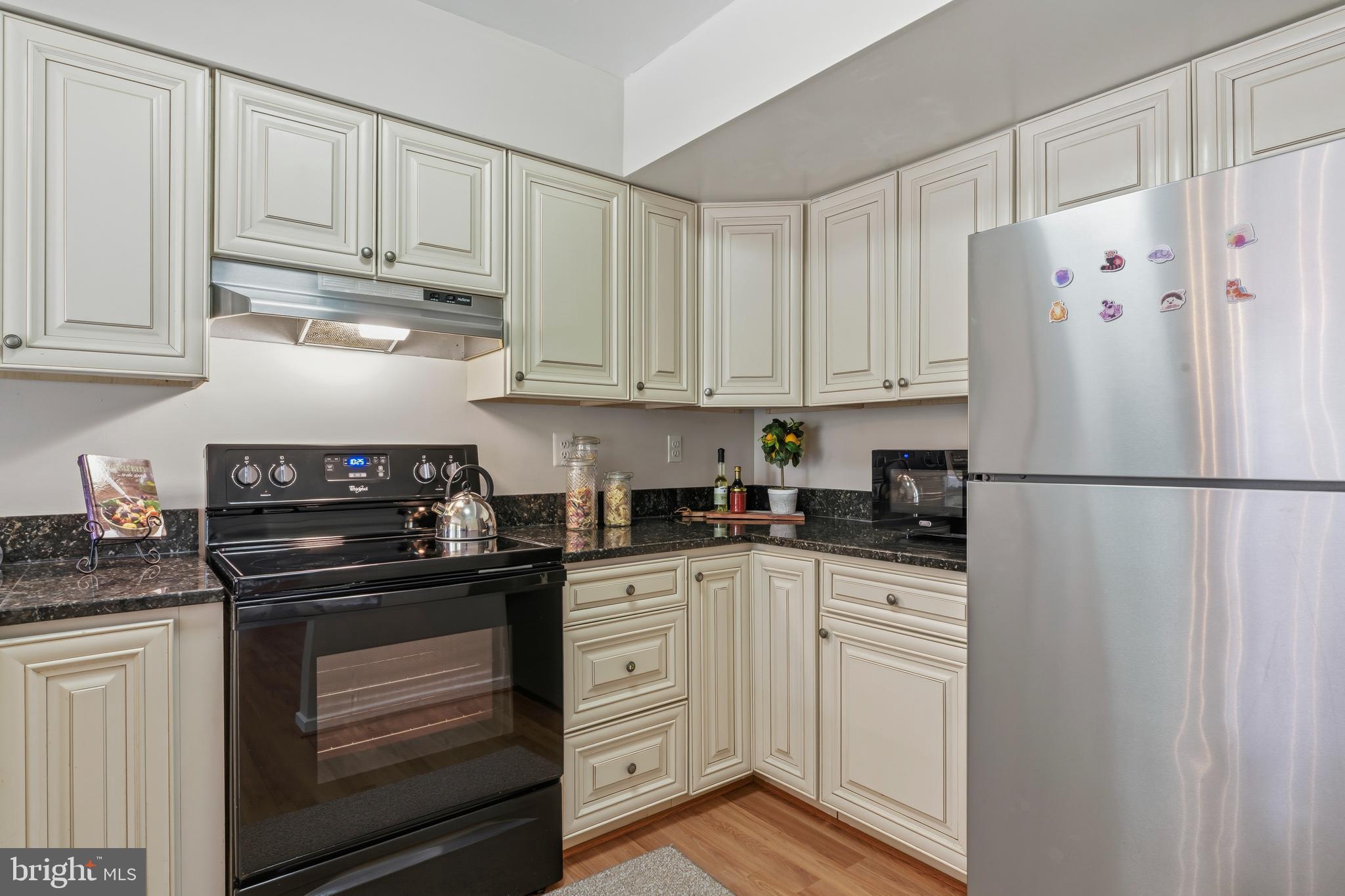 DOCKSIDE - Residential