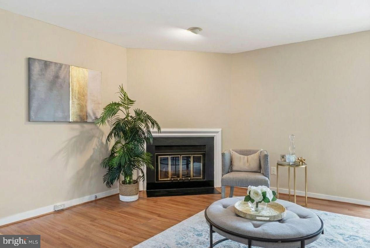 DOCKSIDE - Residential