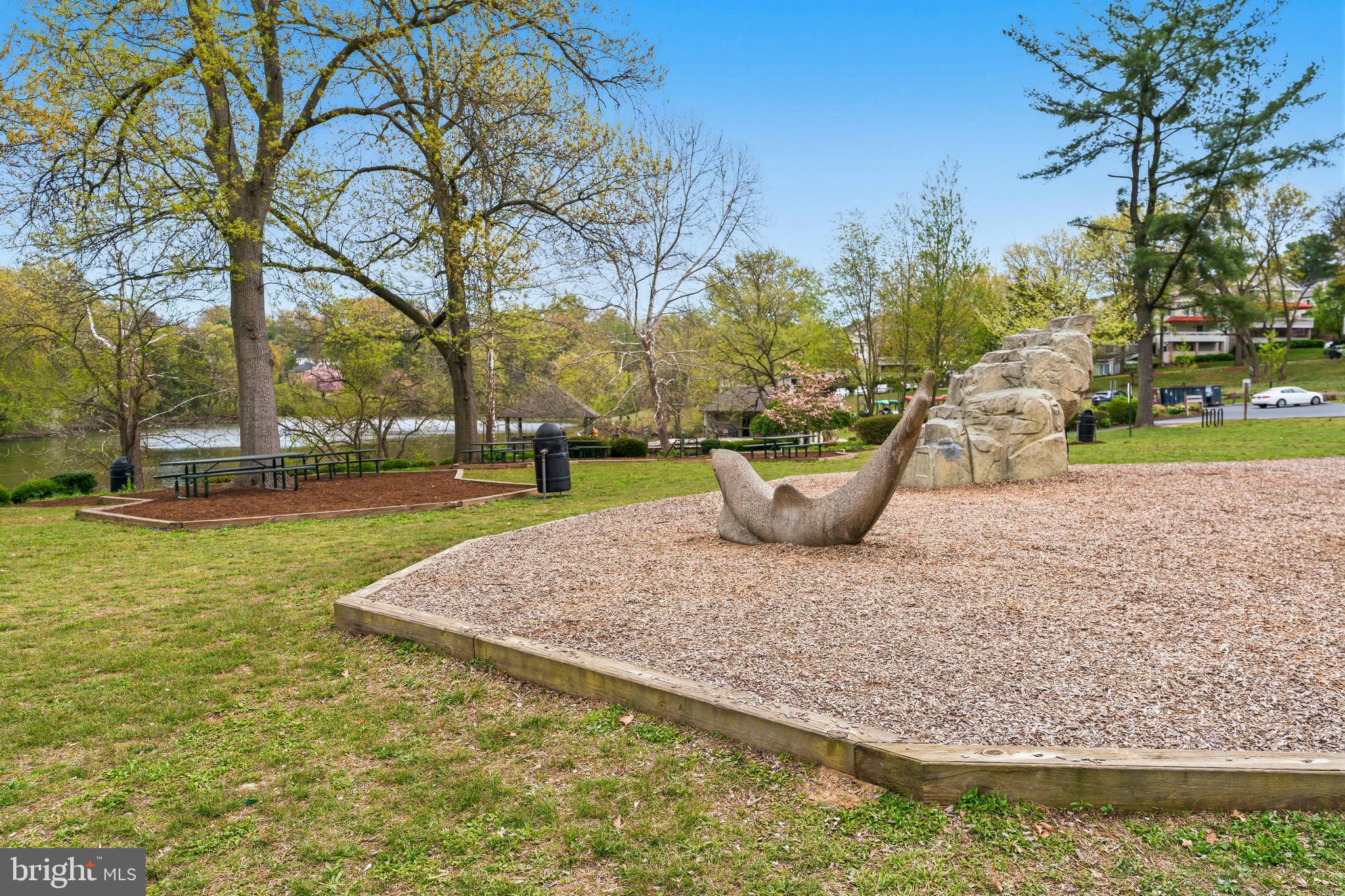 DOCKSIDE - Residential