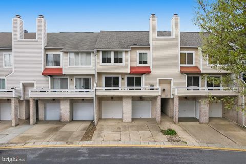 9815 LAKE SHORE DRIVE GAITHERSBURG MD 20886