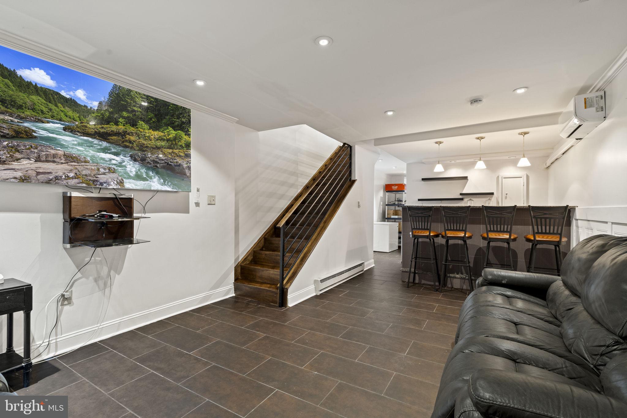 GRADUATE HOSPITAL - Residential Lease