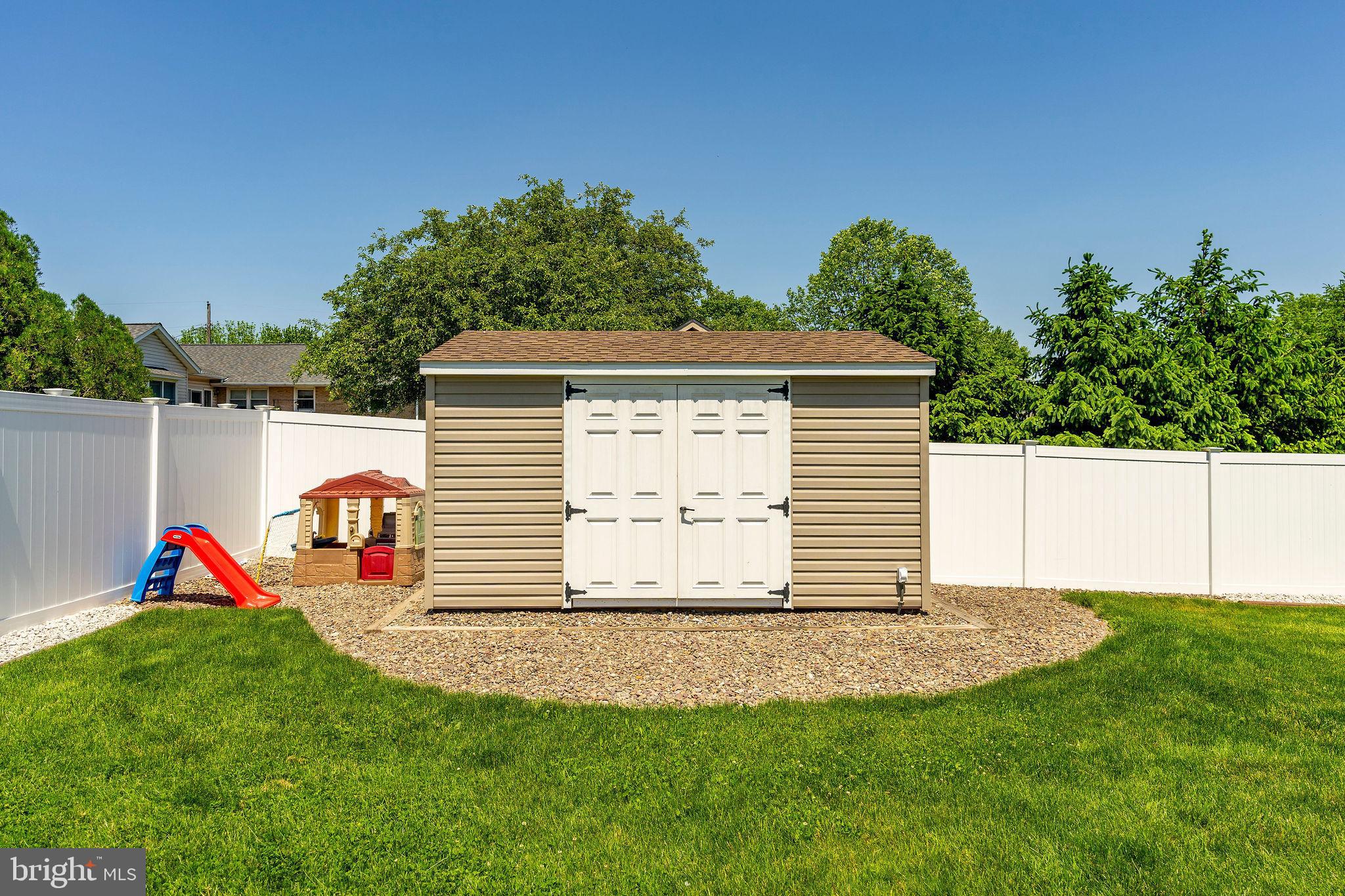 EAST COCALICO TWP - Residential
