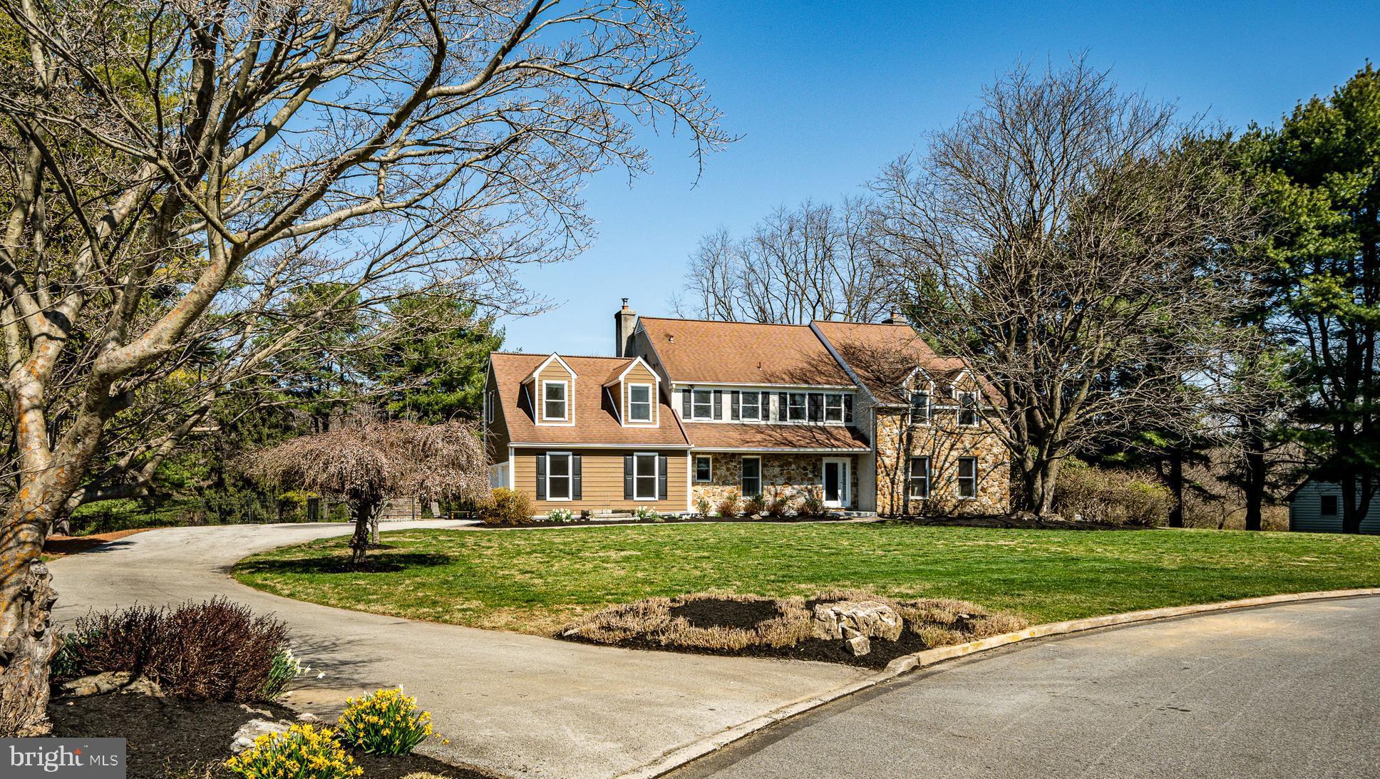 SHADOW OAK - Residential